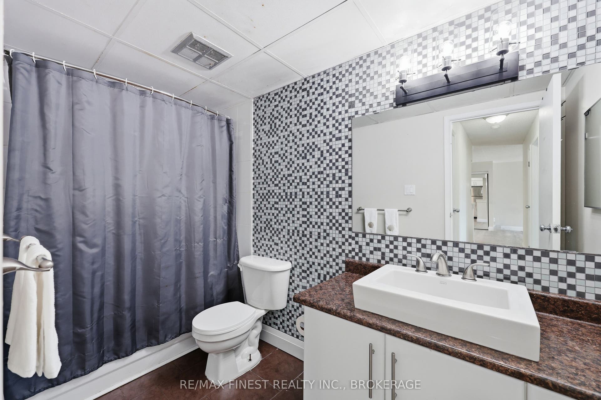 745 Davis Drive, #101, Kingston, Frontenac ON K7M 8J4 745 Davis Drive, #101, Kingston, Frontenac ON K7M 8J4