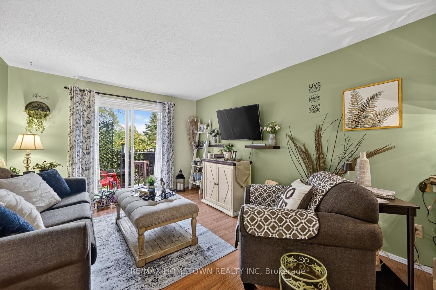 14 Charlotte Place, #16, Brockville, Leeds And Grenville ON K6V 6T4 14 Charlotte Place, #16, Brockville, Leeds And Grenville ON K6V 6T4