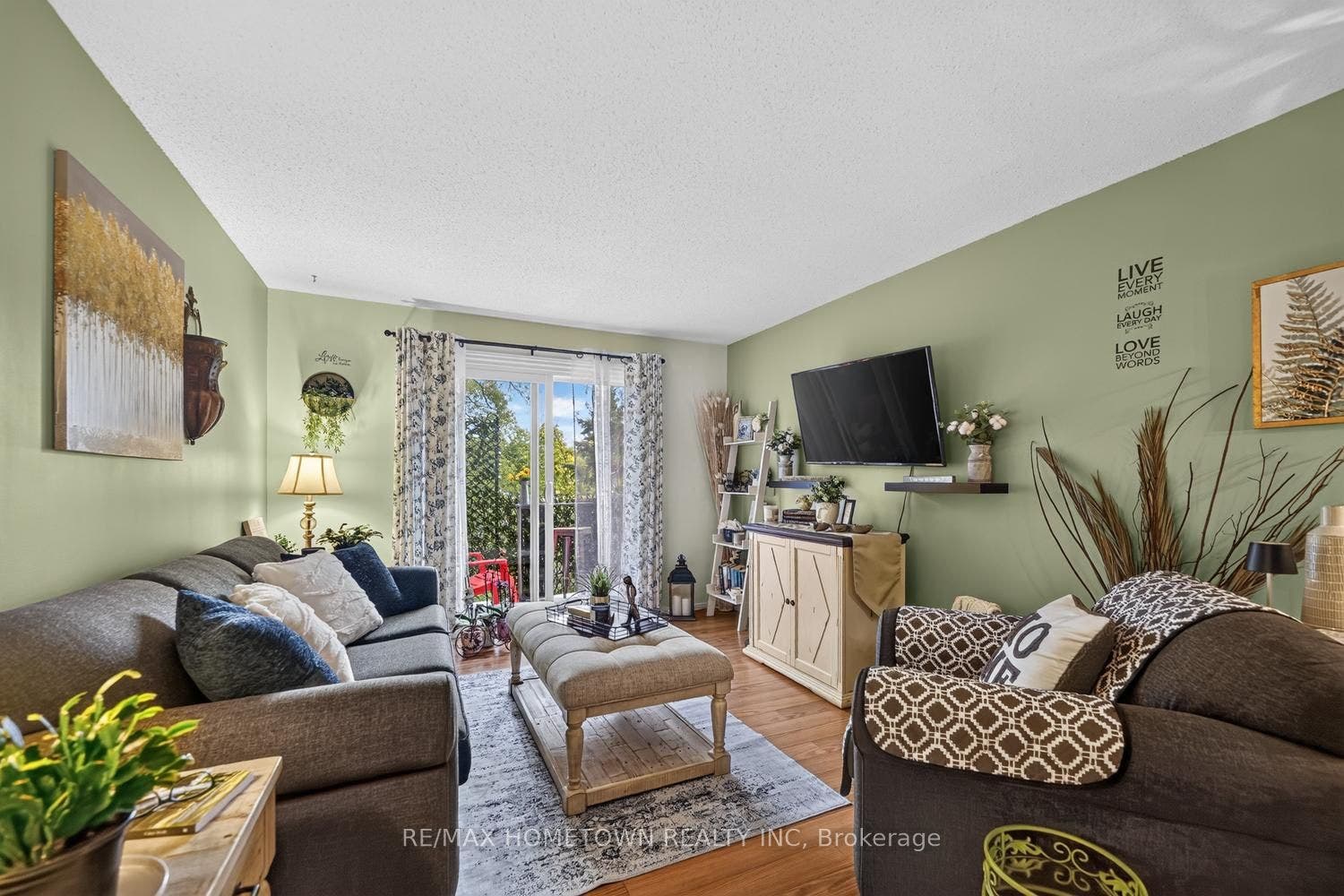14 Charlotte Place, #16, Brockville, Leeds And Grenville ON K6V 6T4 14 Charlotte Place, #16, Brockville, Leeds And Grenville ON K6V 6T4
