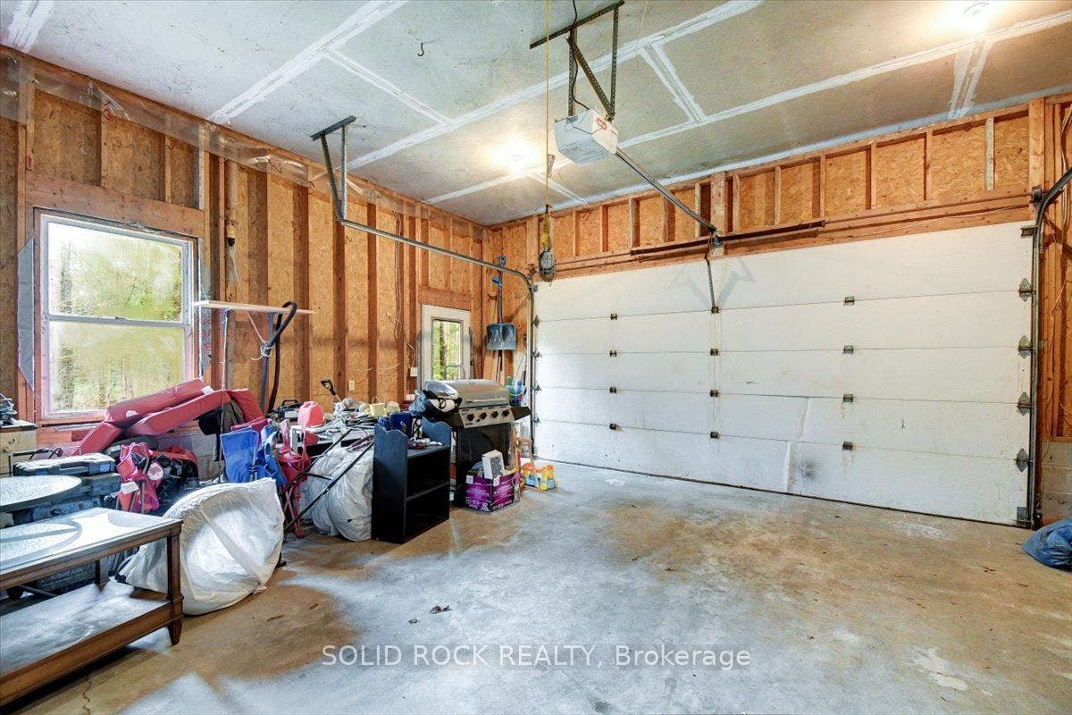 Double Attached Garage with Entry to the House