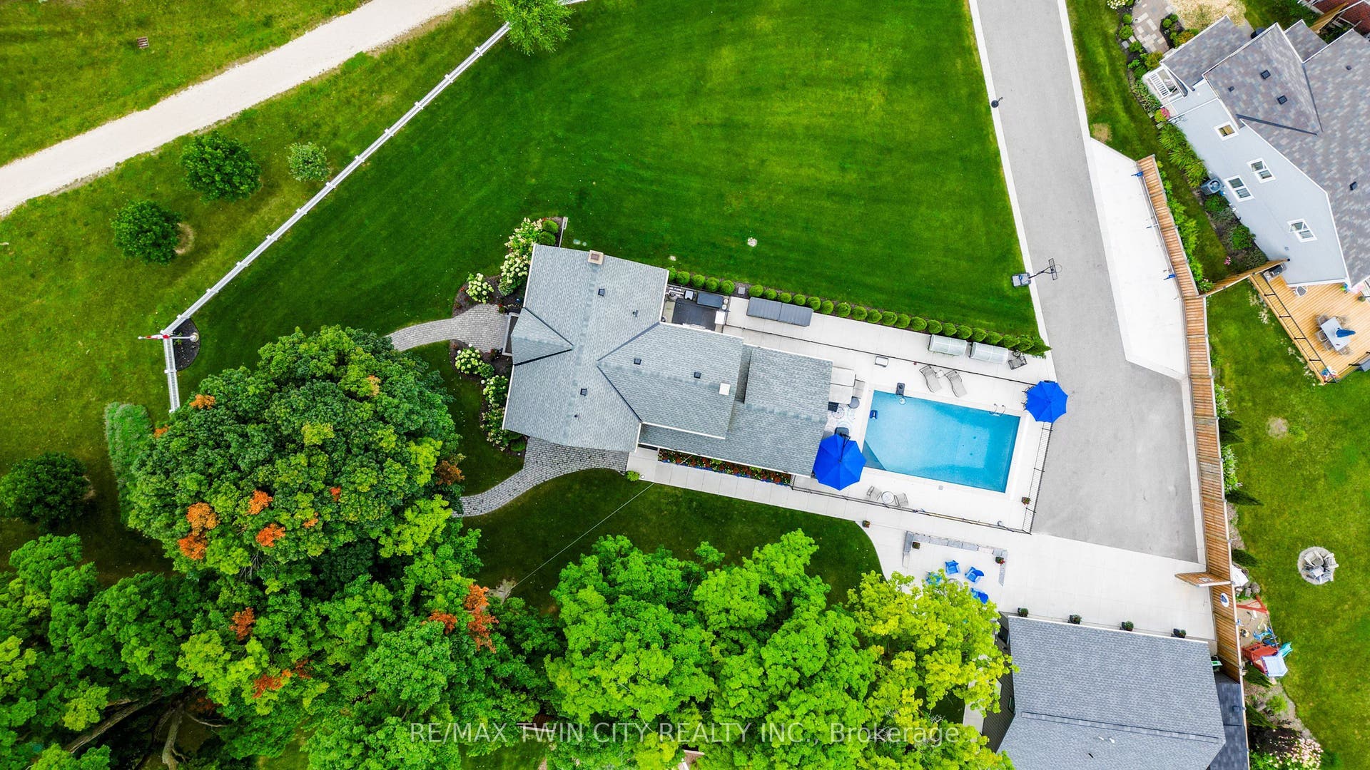 920 Orr Court, Kitchener, Waterloo ON N2R 1R4 920 Orr Court, Kitchener, Waterloo ON N2R 1R4
