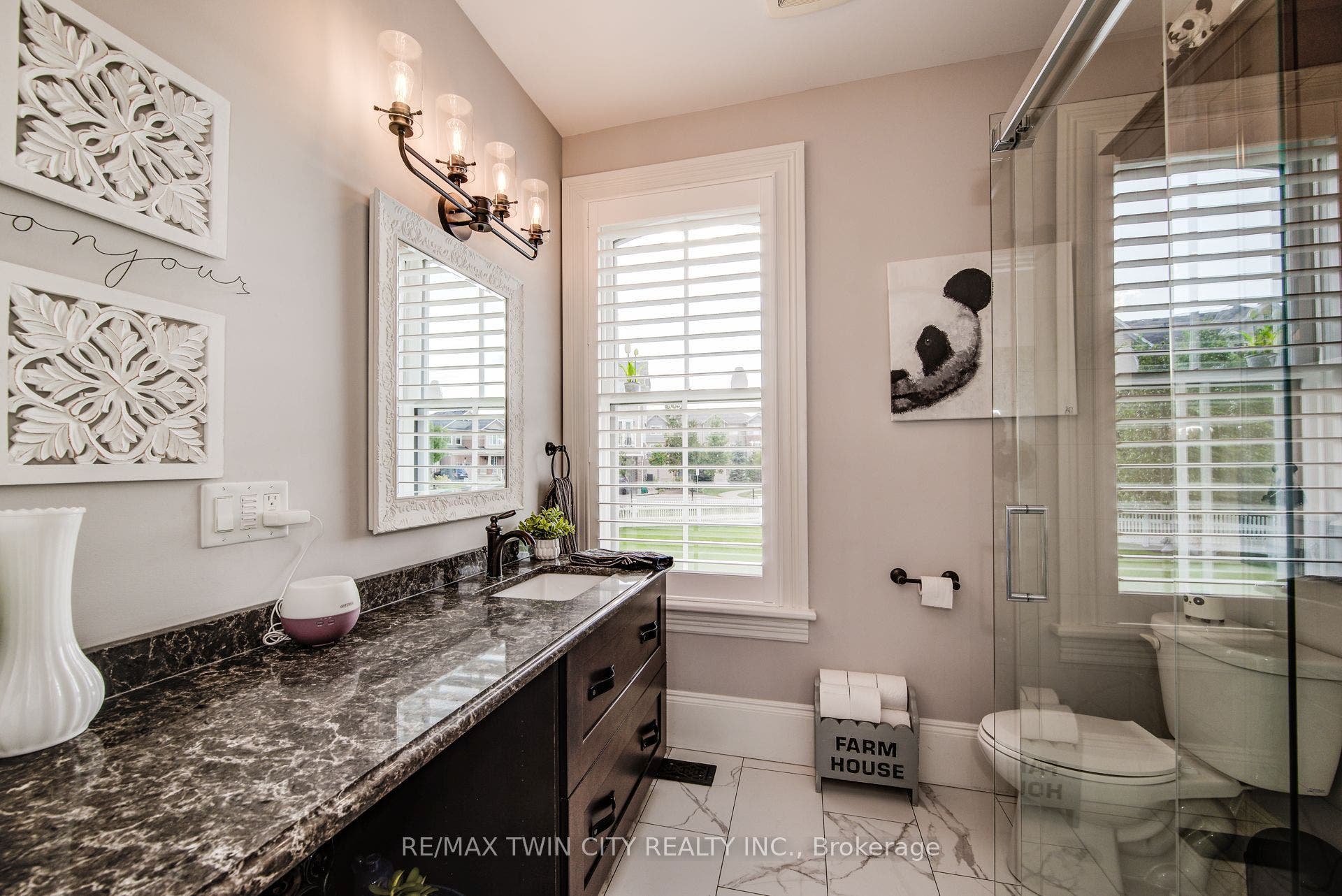 920 Orr Court, Kitchener, Waterloo ON N2R 1R4 920 Orr Court, Kitchener, Waterloo ON N2R 1R4