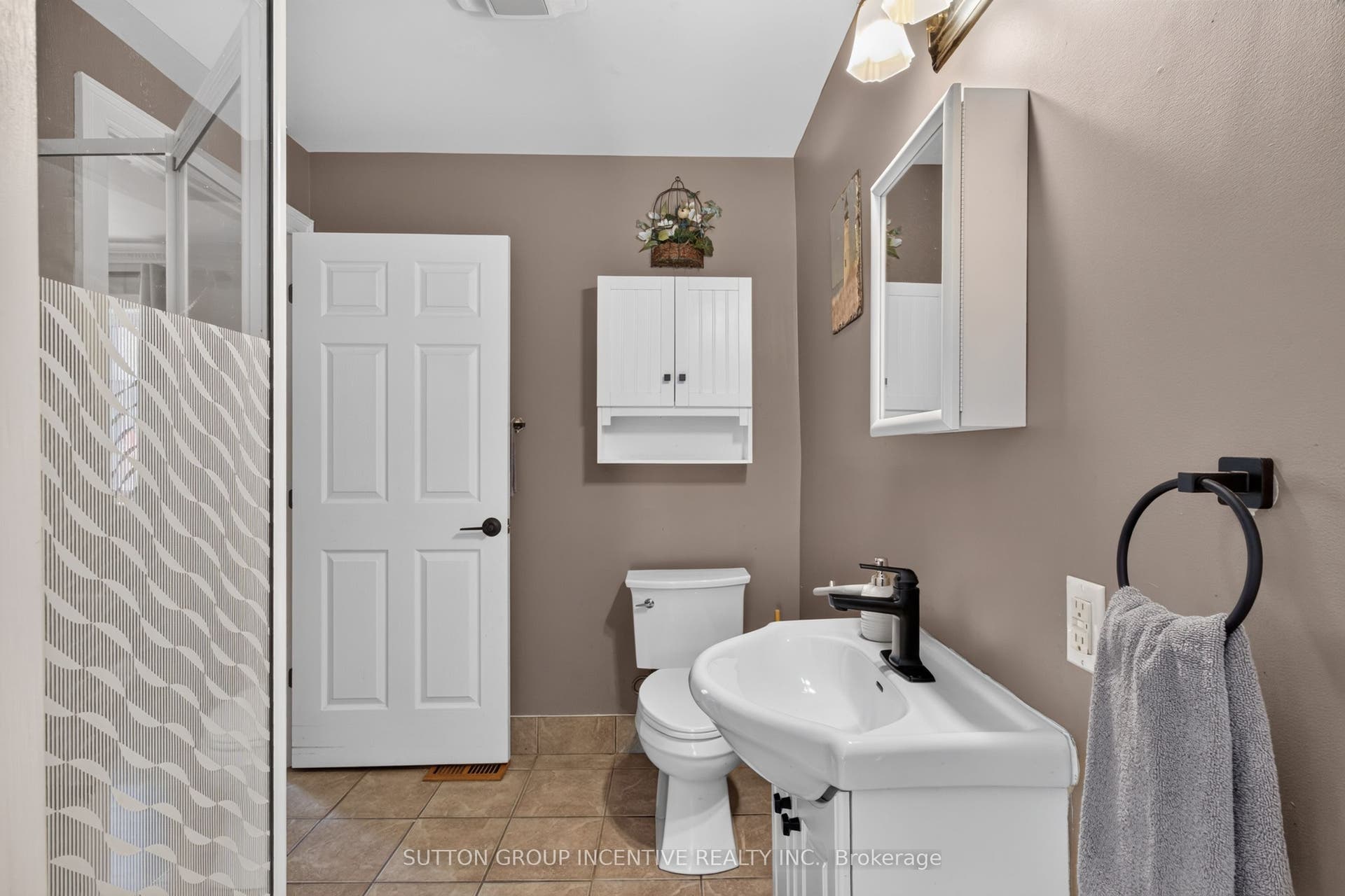 190 Bartholomew Street, Brockville, Leeds And Grenville ON K6V 2S6