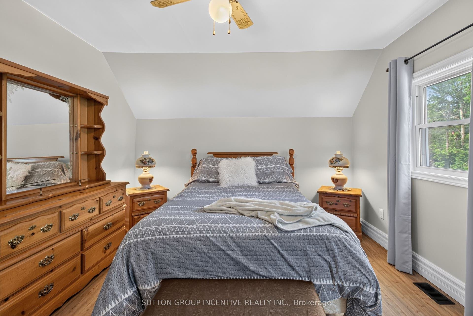 190 Bartholomew Street, Brockville, Leeds And Grenville ON K6V 2S6