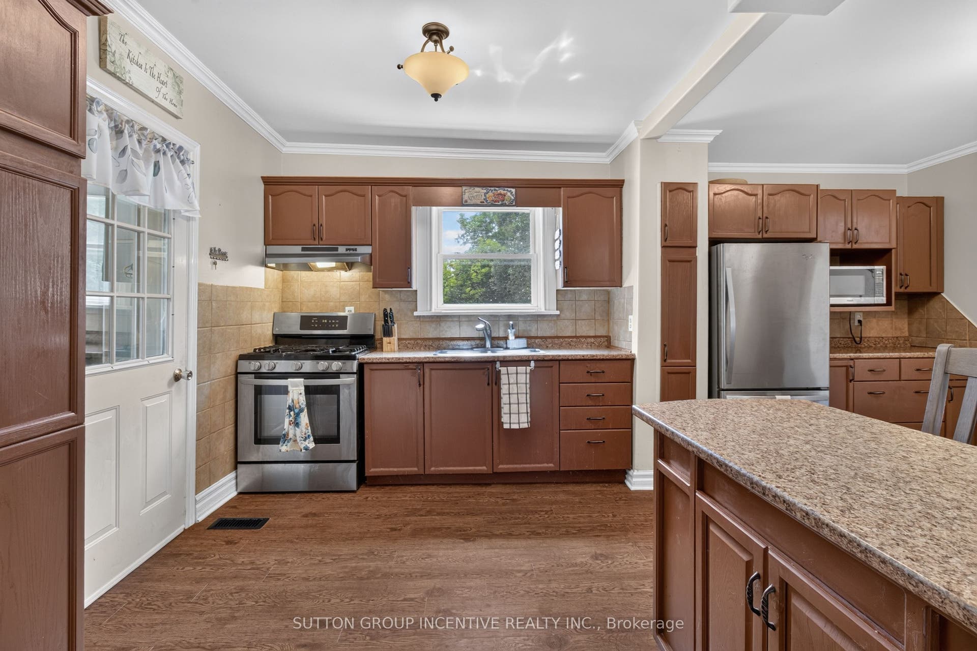 190 Bartholomew Street, Brockville, Leeds And Grenville ON K6V 2S6