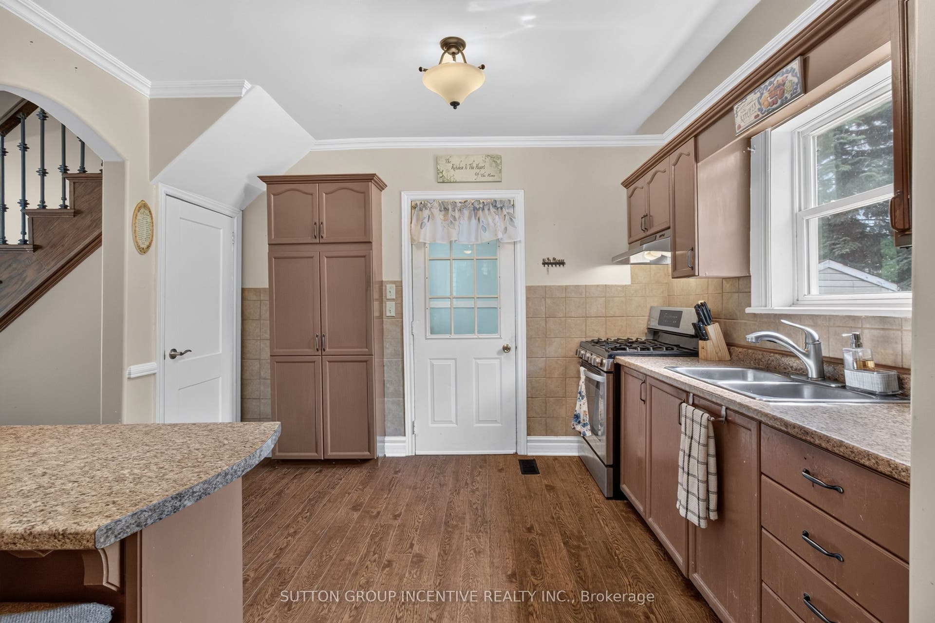 190 Bartholomew Street, Brockville, Leeds And Grenville ON K6V 2S6