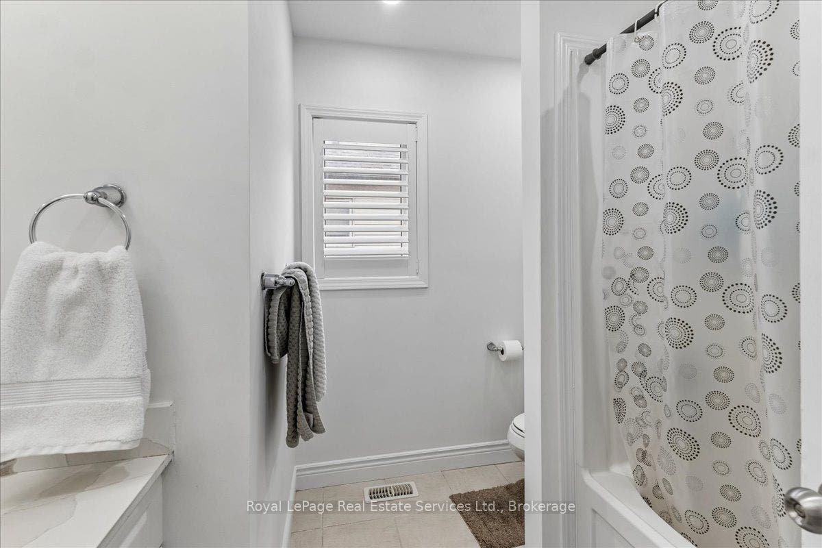 388 Old Huron Road, #10B, Kitchener, Waterloo ON N2R 0J5 388 Old Huron Road, #10B, Kitchener, Waterloo ON N2R 0J5