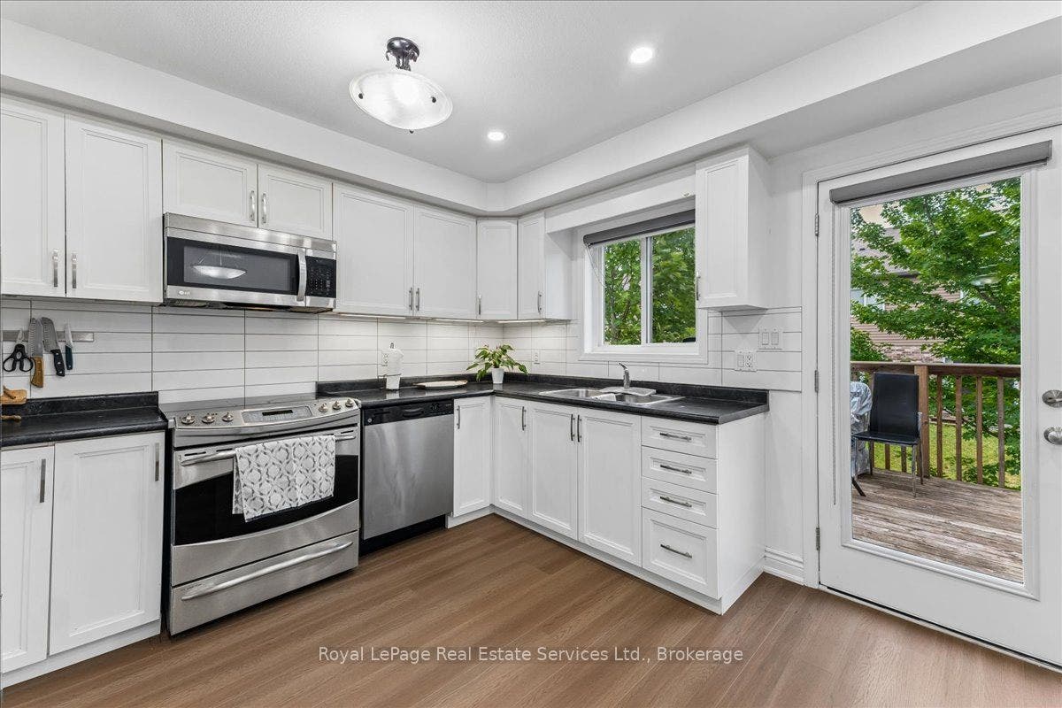 388 Old Huron Road, #10B, Kitchener, Waterloo ON N2R 0J5 388 Old Huron Road, #10B, Kitchener, Waterloo ON N2R 0J5