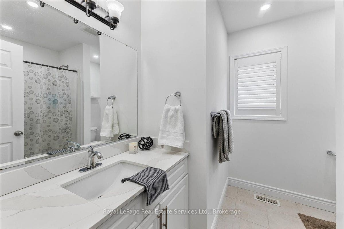 388 Old Huron Road, #10B, Kitchener, Waterloo ON N2R 0J5 388 Old Huron Road, #10B, Kitchener, Waterloo ON N2R 0J5