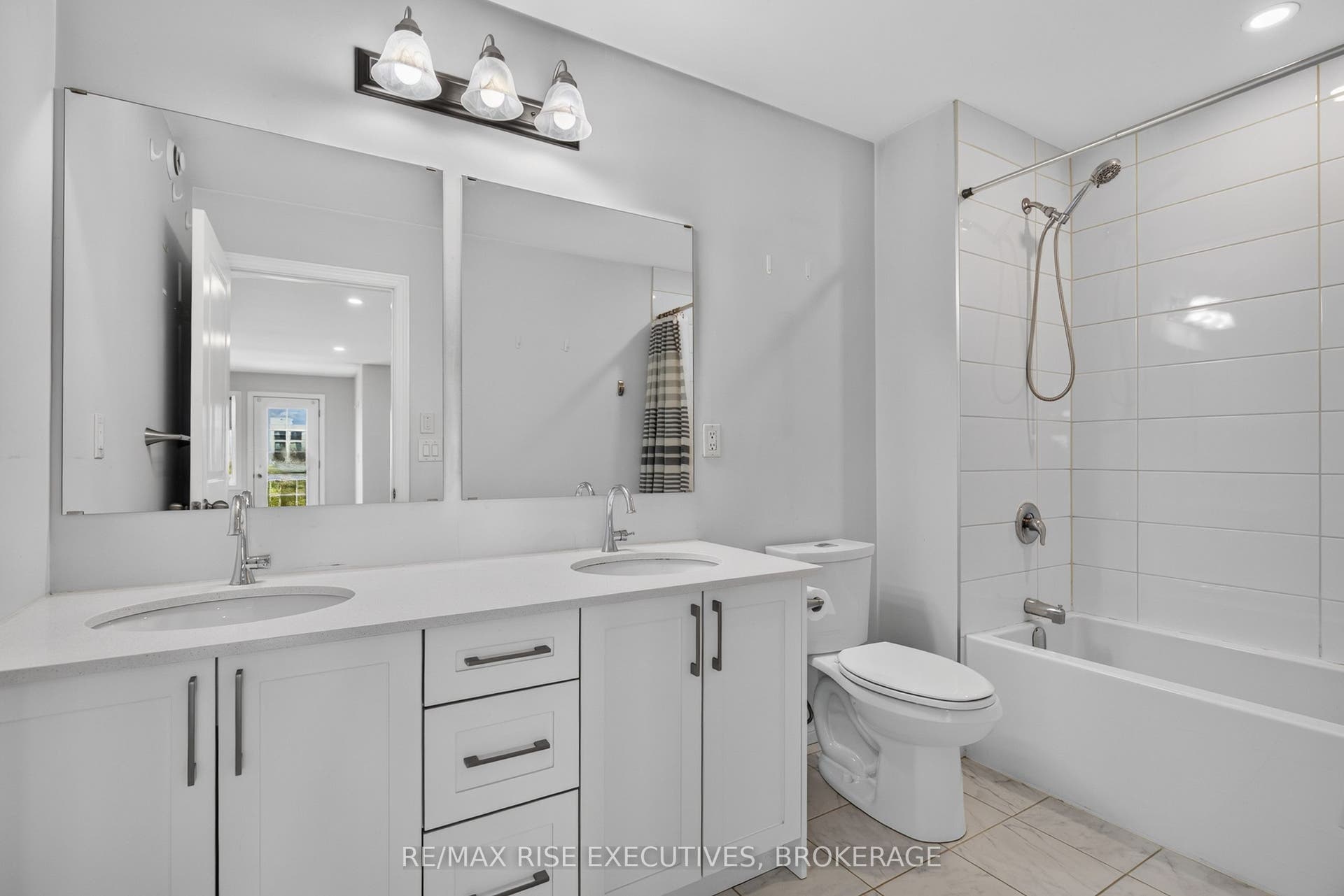 1015 Terra Verde Way, #201, Kingston, Frontenac ON K7P 0T8
