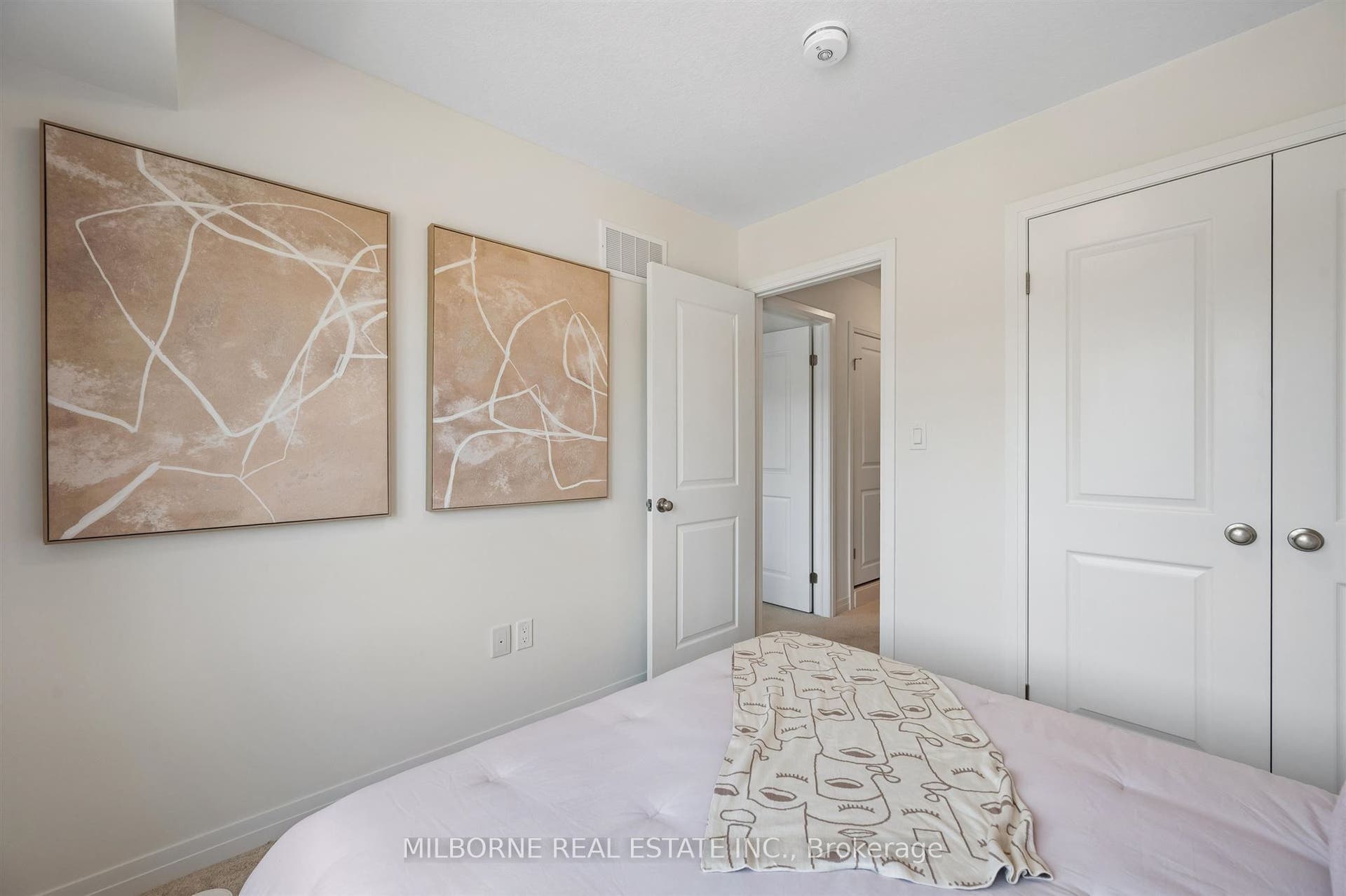 38 Arabella Drive, Guelph, Wellington ON N1L 0R9 38 Arabella Drive, Guelph, Wellington ON N1L 0R9