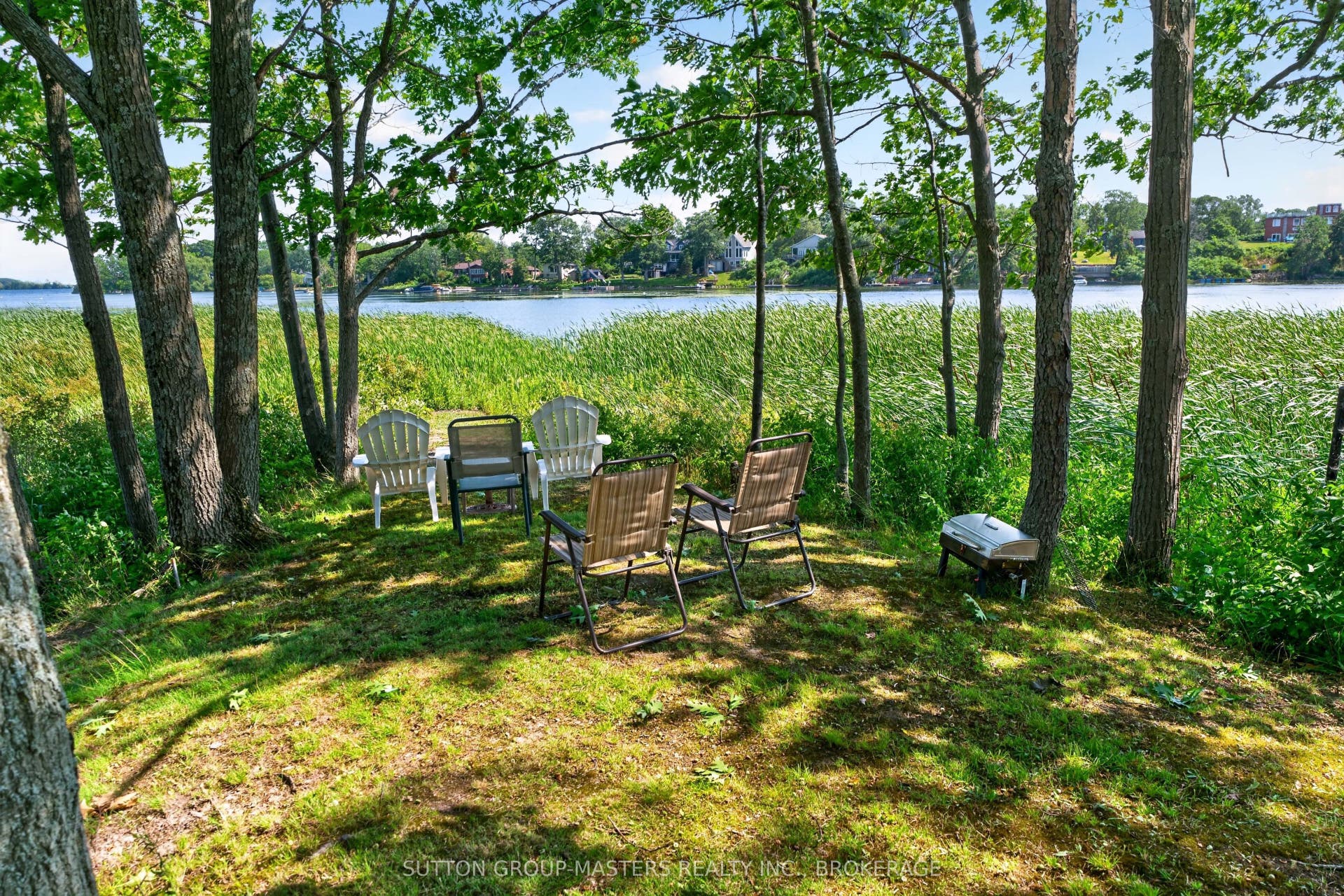 1687 Harten Lane, Kingston, Frontenac ON K7L 4V1 ...and relax right here!