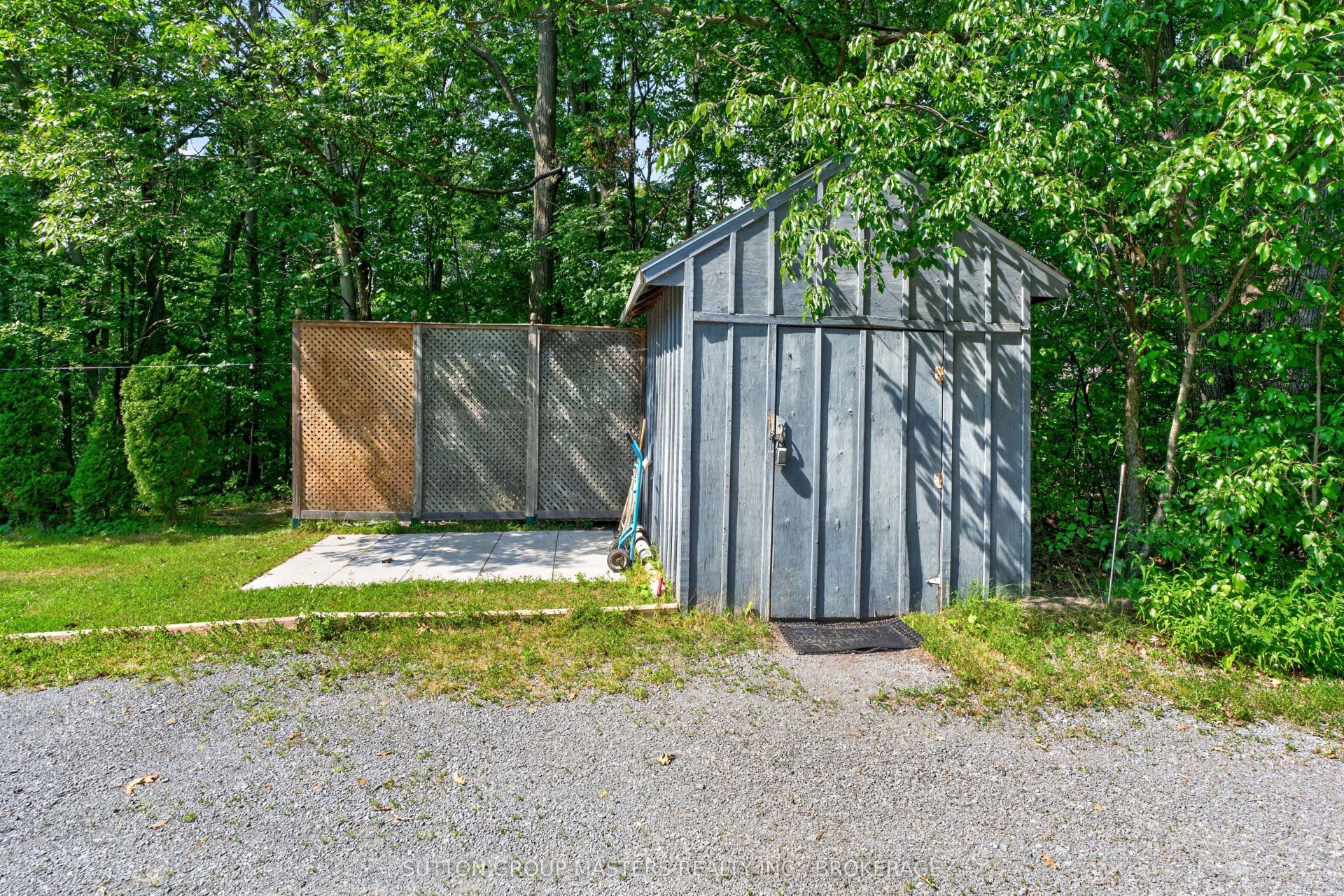 1687 Harten Lane, Kingston, Frontenac ON K7L 4V1 Sturdy shed off the parking area.