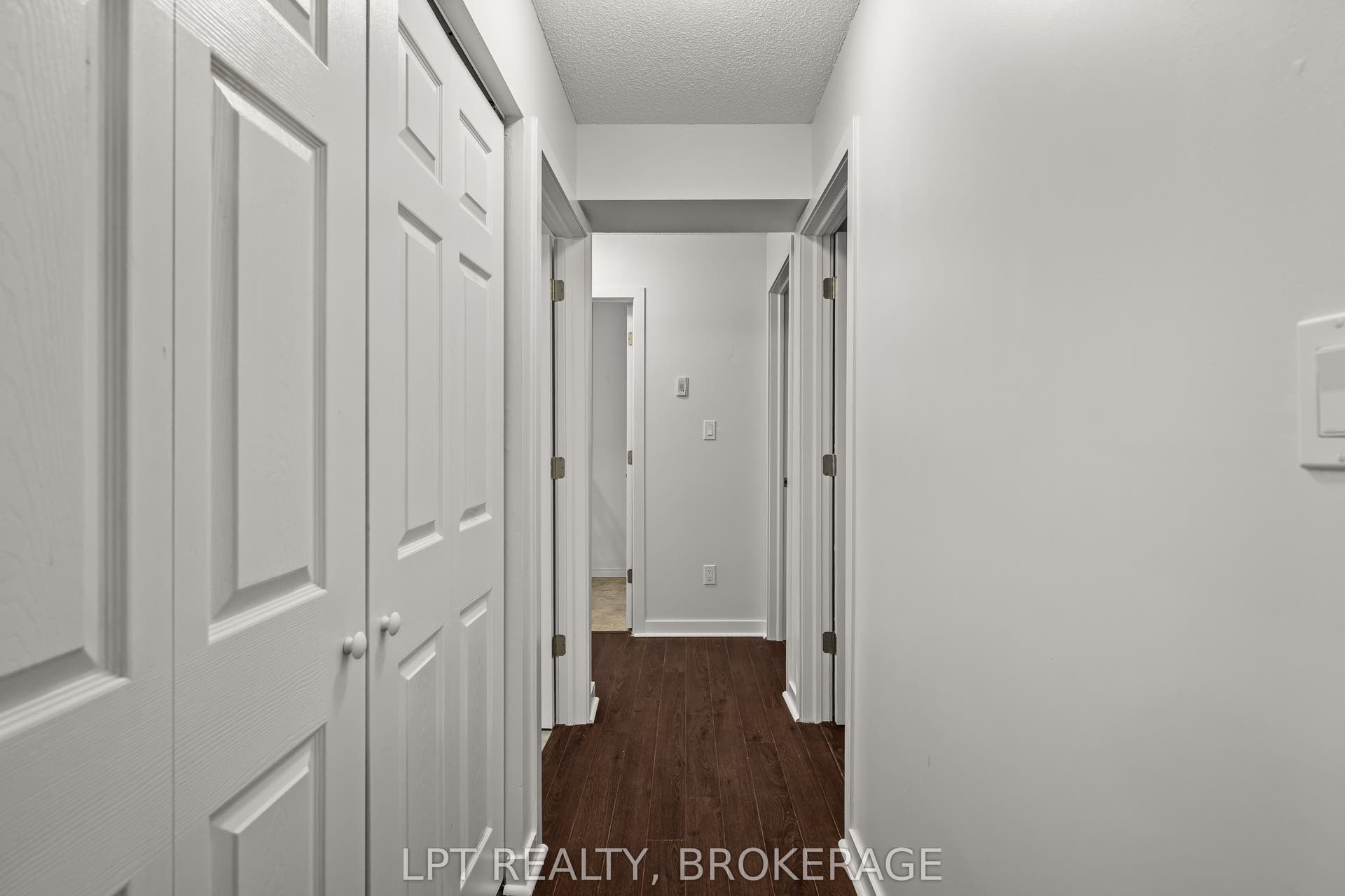 310 Kingsdale Avenue, #107, Kingston, Frontenac ON K7M 8S1 310 Kingsdale Avenue, #107, Kingston, Frontenac ON K7M 8S1