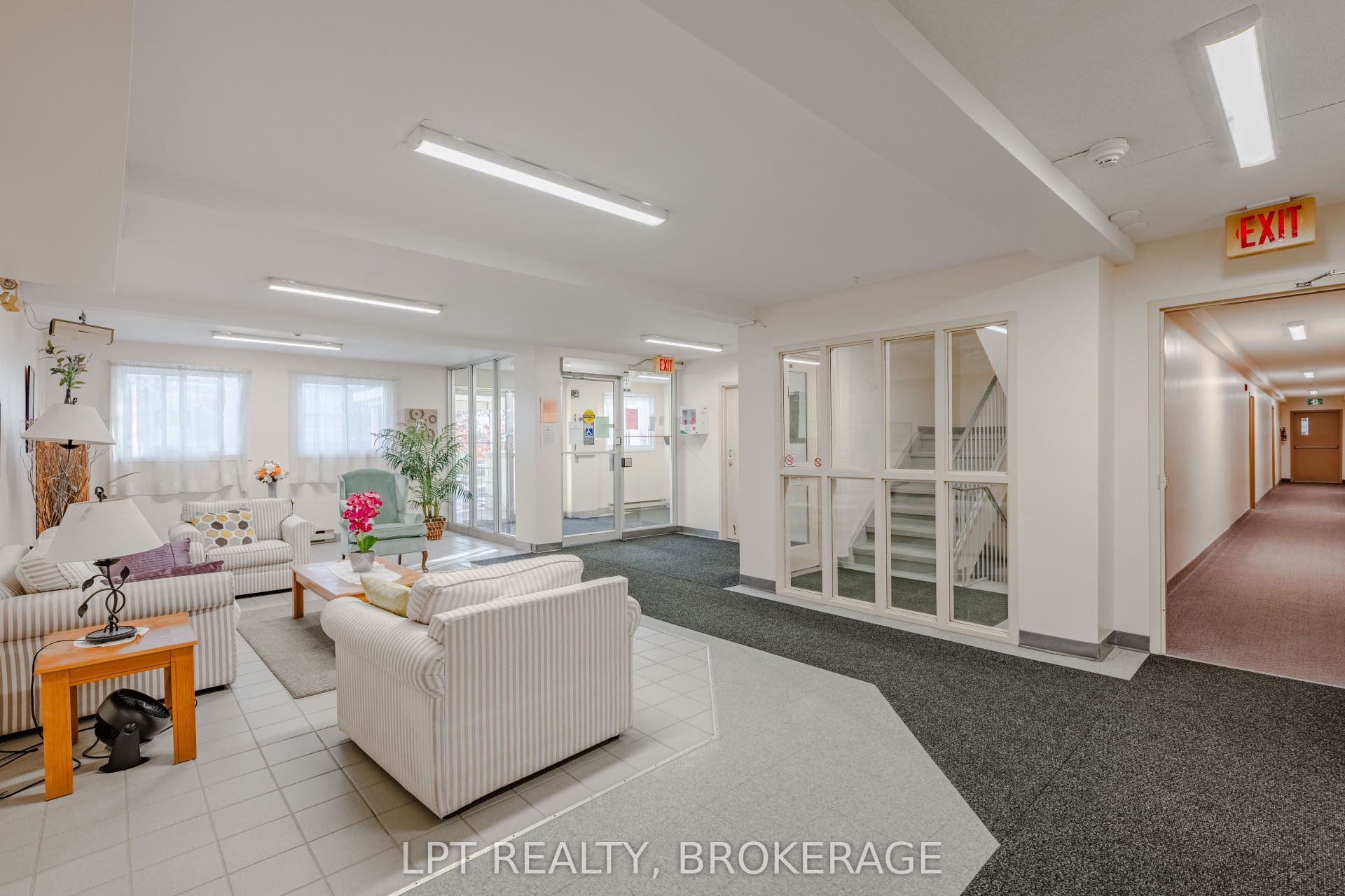 310 Kingsdale Avenue, #107, Kingston, Frontenac ON K7M 8S1 310 Kingsdale Avenue, #107, Kingston, Frontenac ON K7M 8S1