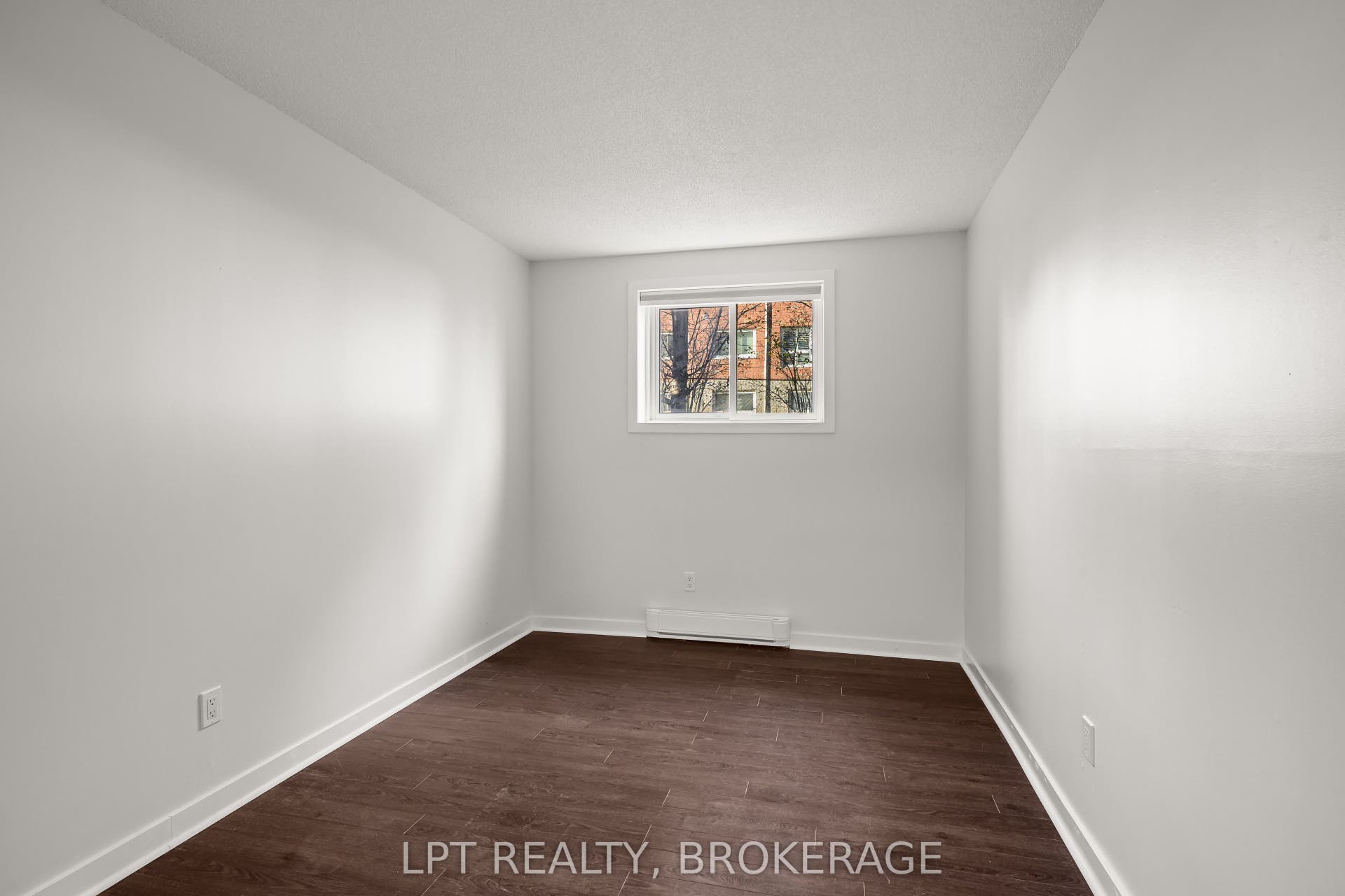 310 Kingsdale Avenue, #107, Kingston, Frontenac ON K7M 8S1 310 Kingsdale Avenue, #107, Kingston, Frontenac ON K7M 8S1