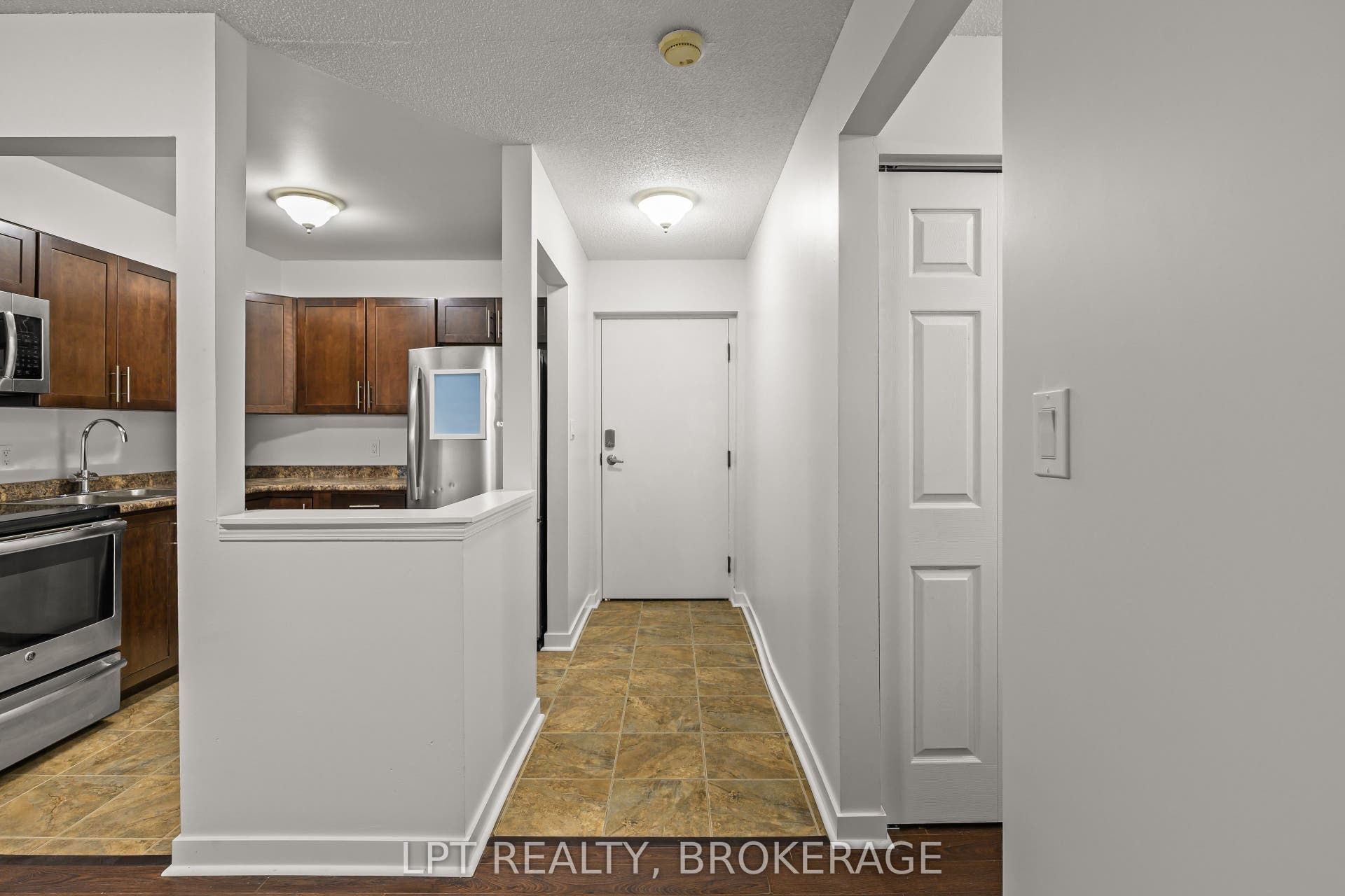 310 Kingsdale Avenue, #107, Kingston, Frontenac ON K7M 8S1 310 Kingsdale Avenue, #107, Kingston, Frontenac ON K7M 8S1