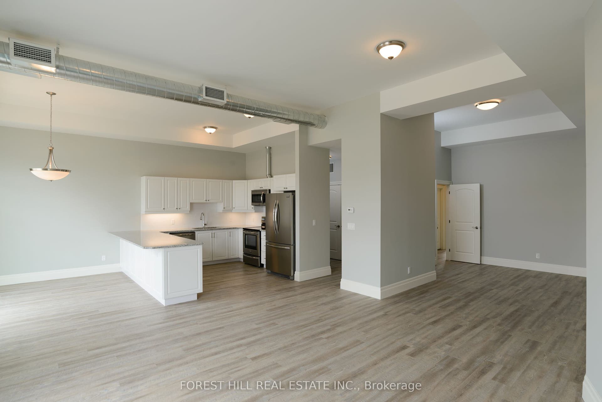 32 Water Street N, #201, Cambridge, Waterloo ON N1R 3B1 32 Water Street N, #201, Cambridge, Waterloo ON N1R 3B1