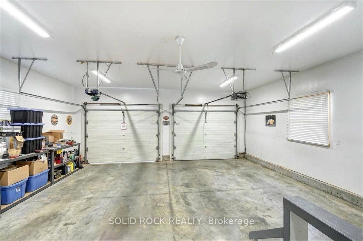 Attached 2 Car Garage