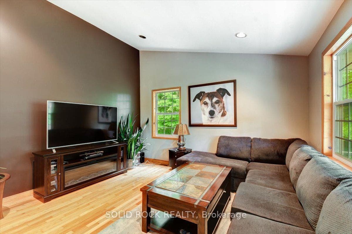 313 Pine Grove Road, Cramahe, Northumberland ON K0K 1M0