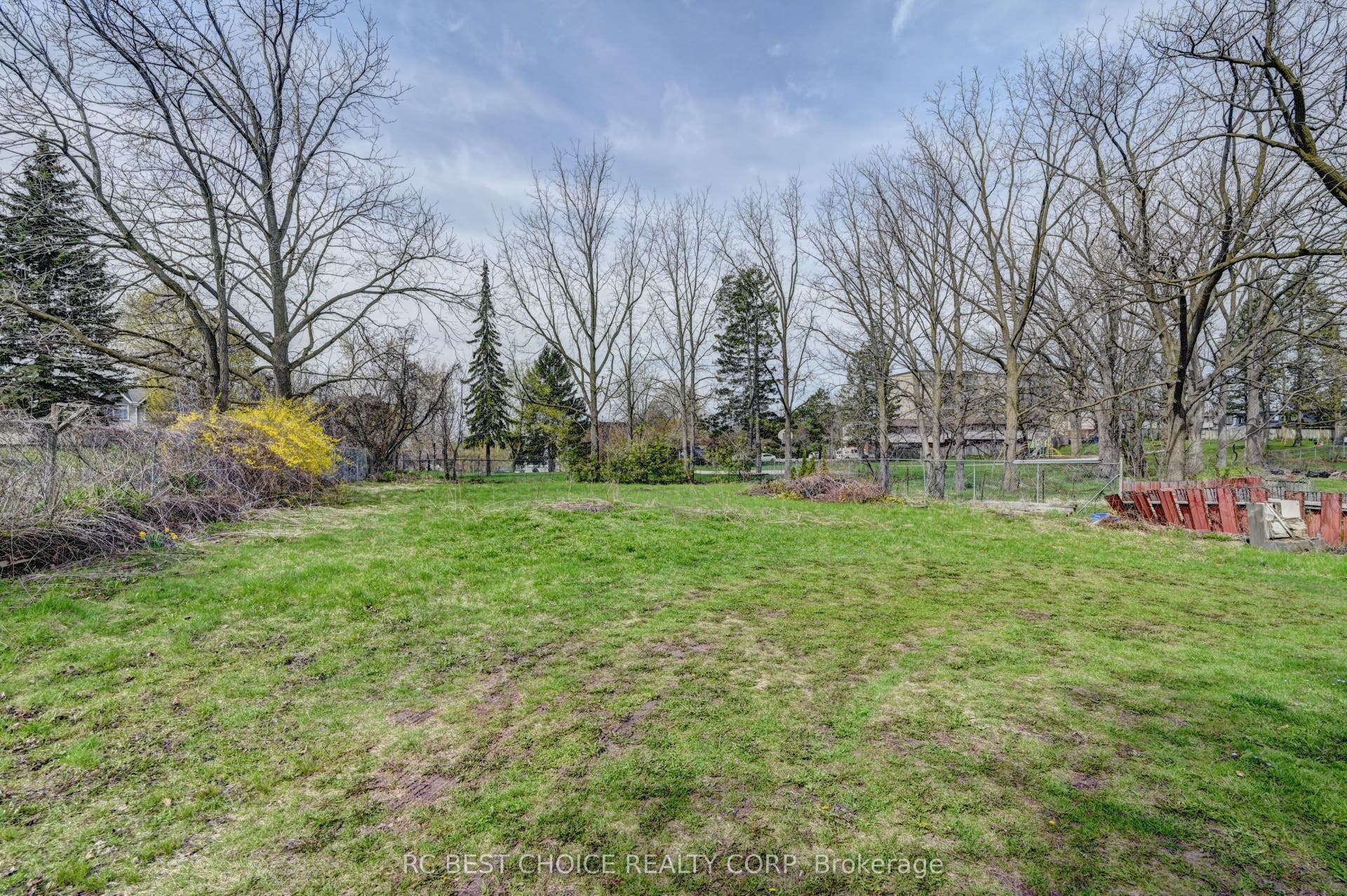 263-265 Mill Street, Kitchener, Waterloo ON N2M 3R4 263-265 Mill Street, Kitchener, Waterloo ON N2M 3R4