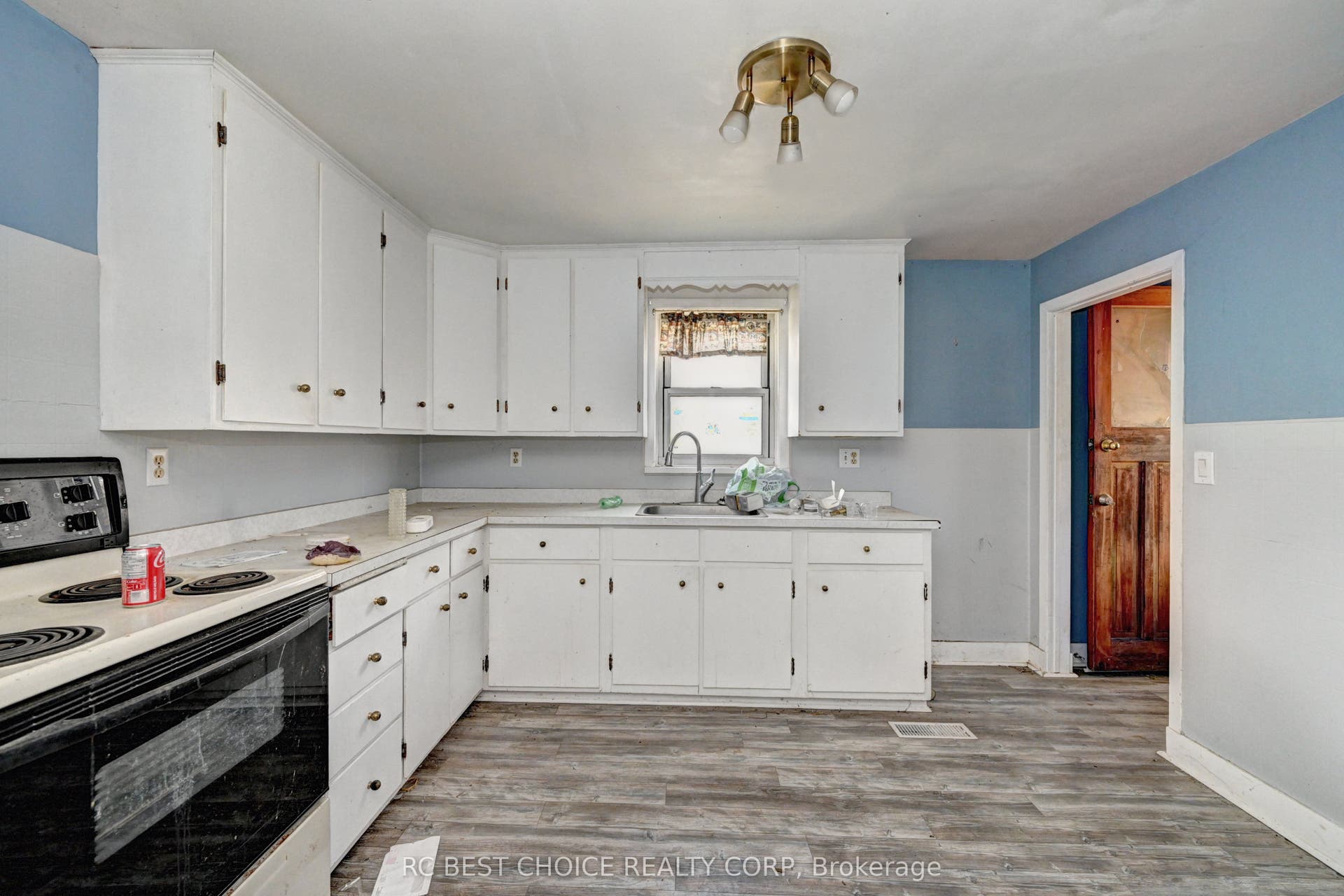 263-265 Mill Street, Kitchener, Waterloo ON N2M 3R4 263-265 Mill Street, Kitchener, Waterloo ON N2M 3R4