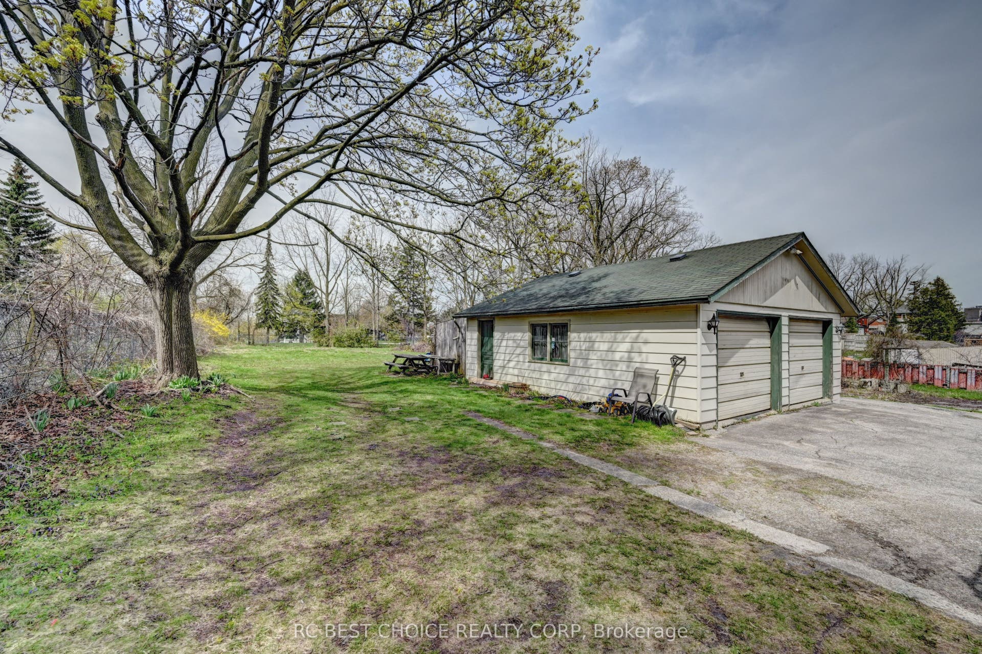 263-265 Mill Street, Kitchener, Waterloo ON N2M 3R4 263-265 Mill Street, Kitchener, Waterloo ON N2M 3R4