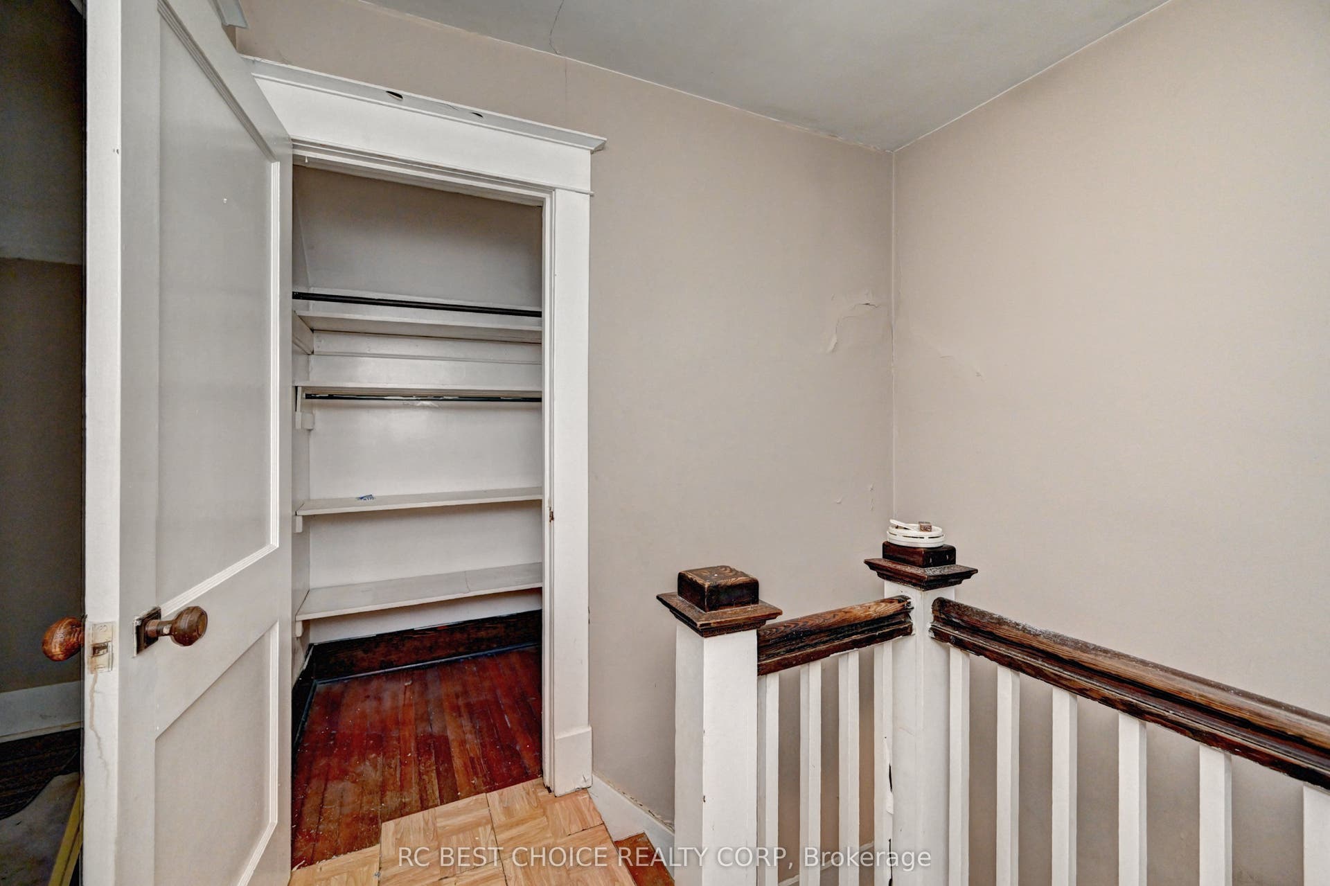 263-265 Mill Street, Kitchener, Waterloo ON N2M 3R4 263-265 Mill Street, Kitchener, Waterloo ON N2M 3R4