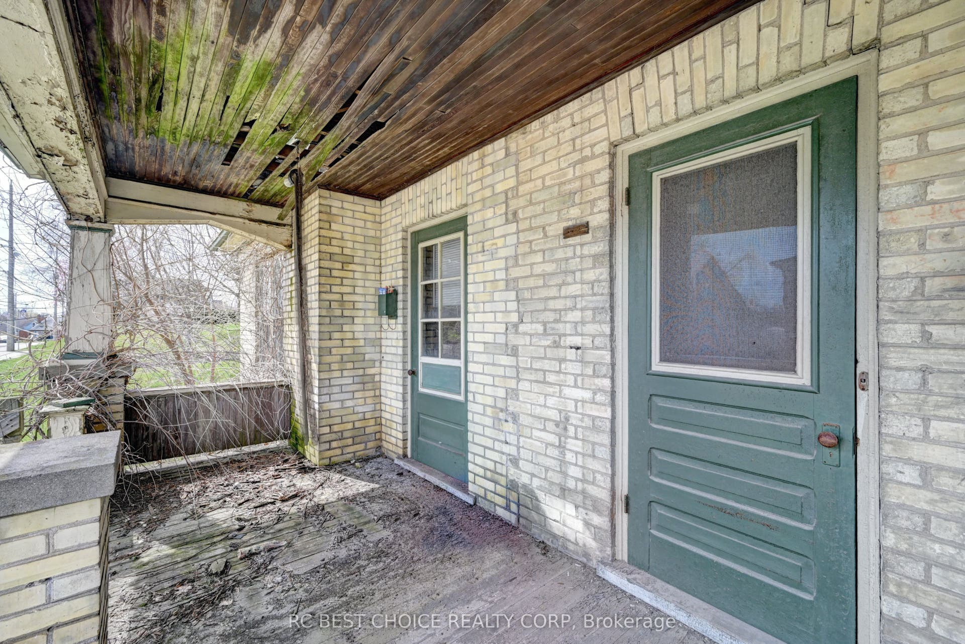 263-265 Mill Street, Kitchener, Waterloo ON N2M 3R4 263-265 Mill Street, Kitchener, Waterloo ON N2M 3R4
