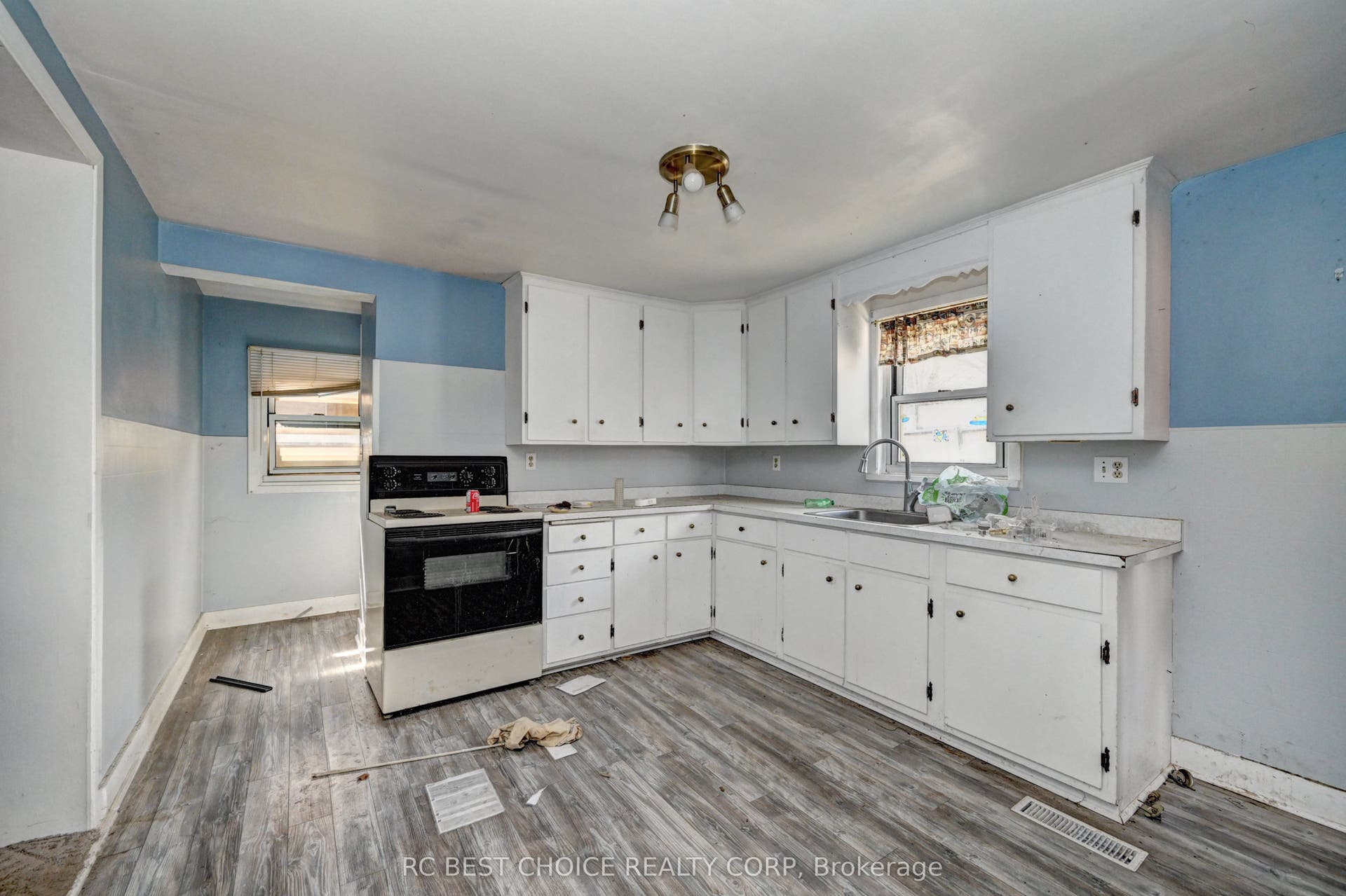 263-265 Mill Street, Kitchener, Waterloo ON N2M 3R4 263-265 Mill Street, Kitchener, Waterloo ON N2M 3R4