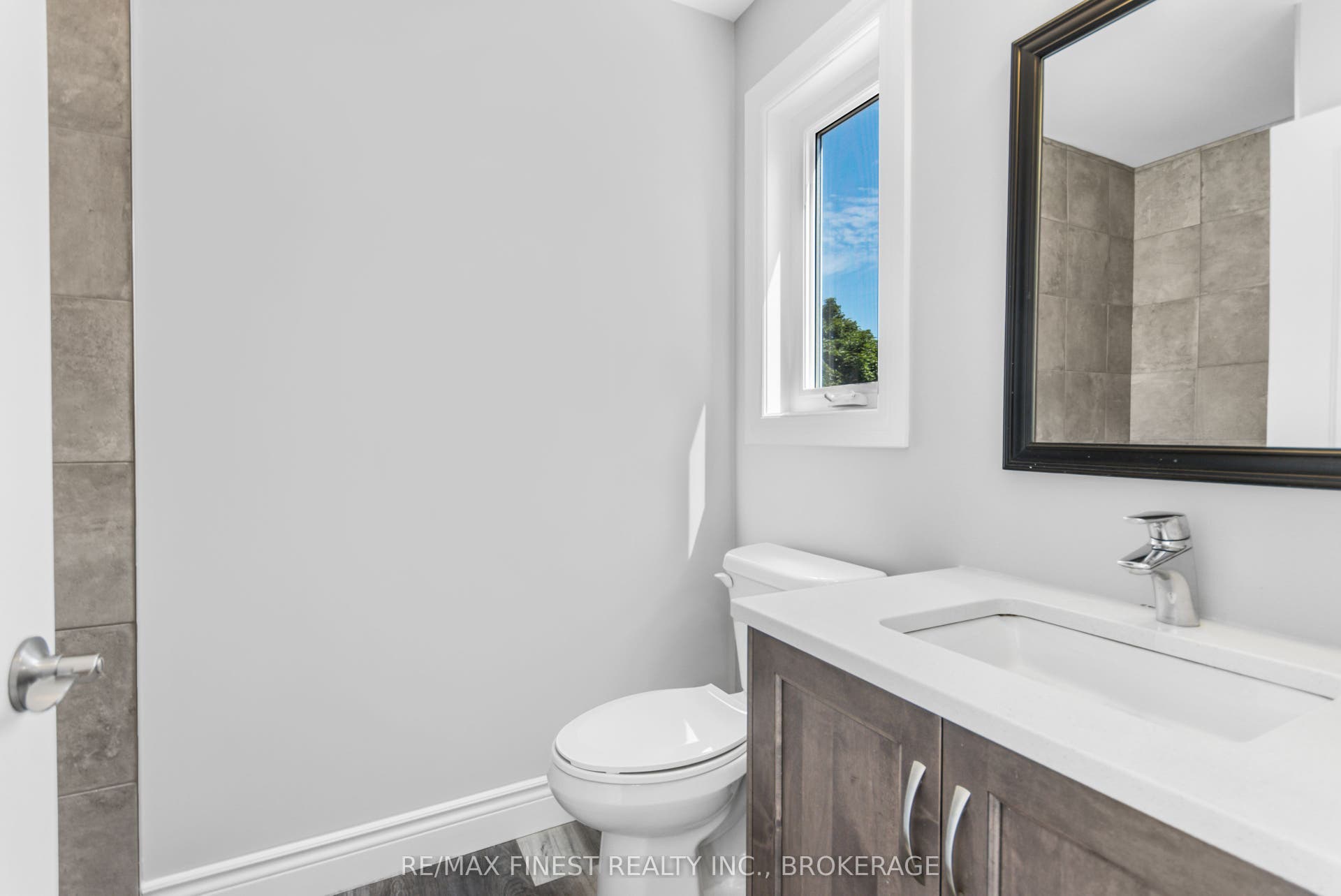 67-69 Gardiner Street, Kingston, Frontenac ON K7M 1A7