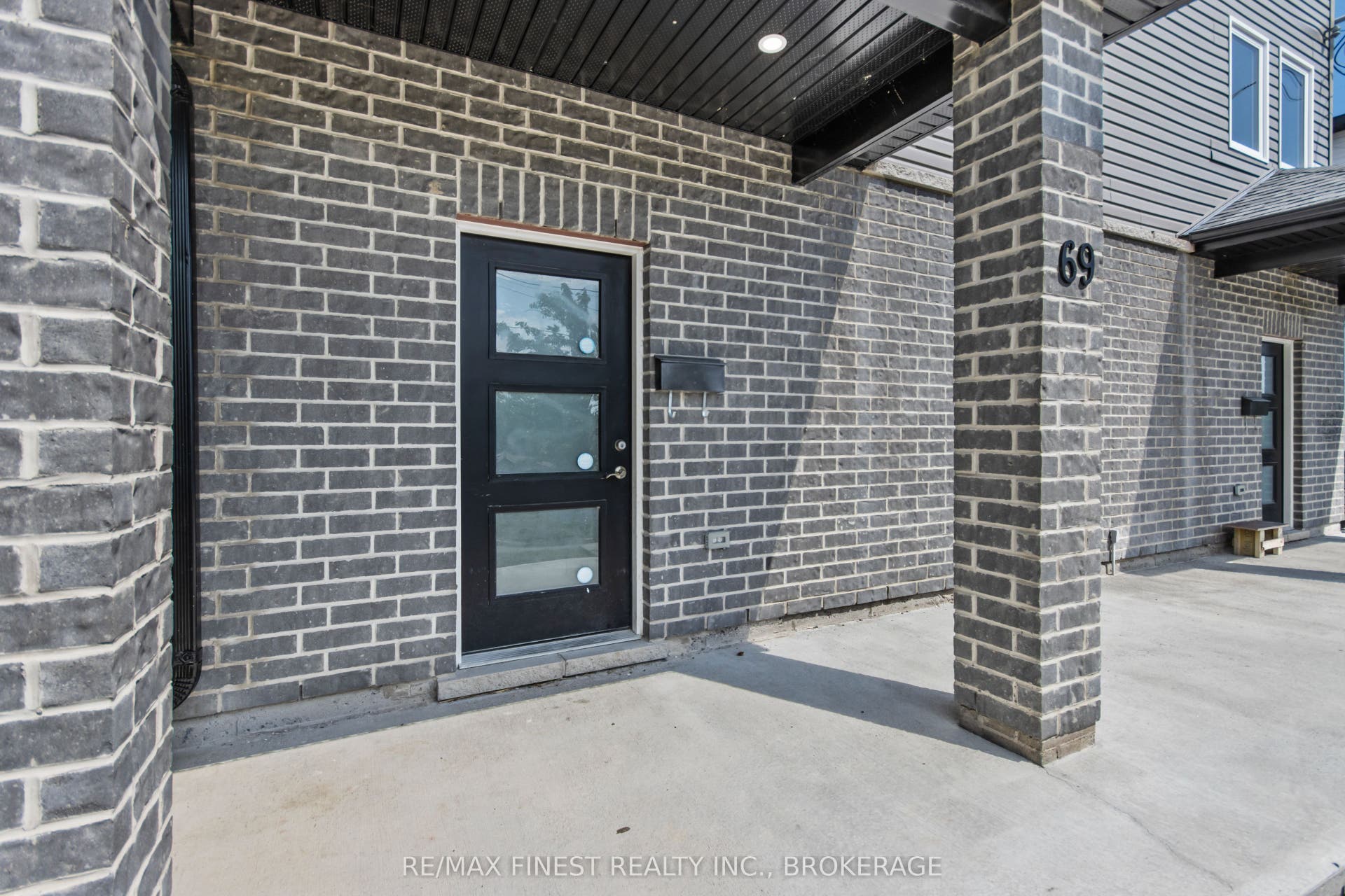 67-69 Gardiner Street, Kingston, Frontenac ON K7M 1A7