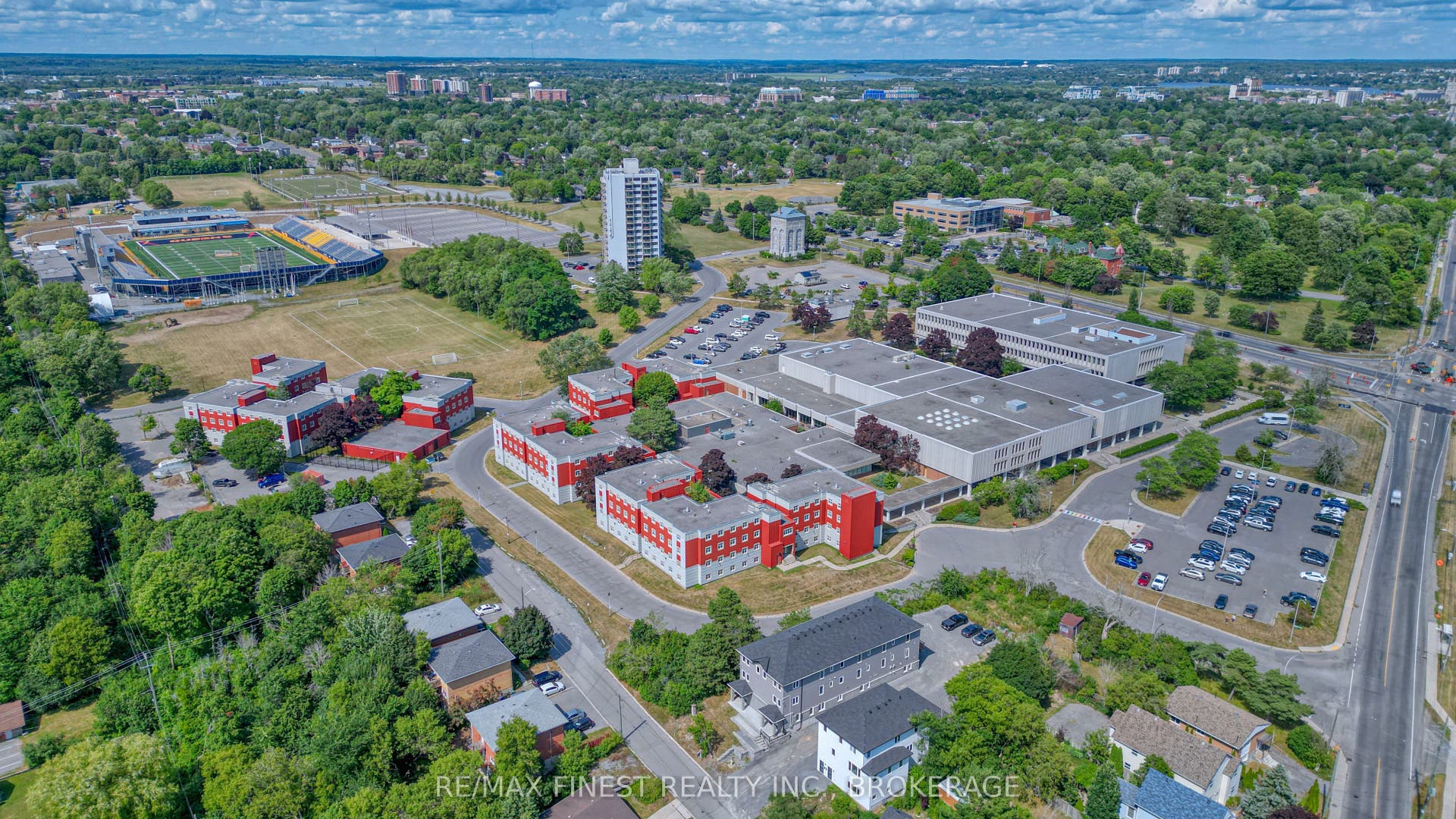 67-69 Gardiner Street, Kingston, Frontenac ON K7M 1A7