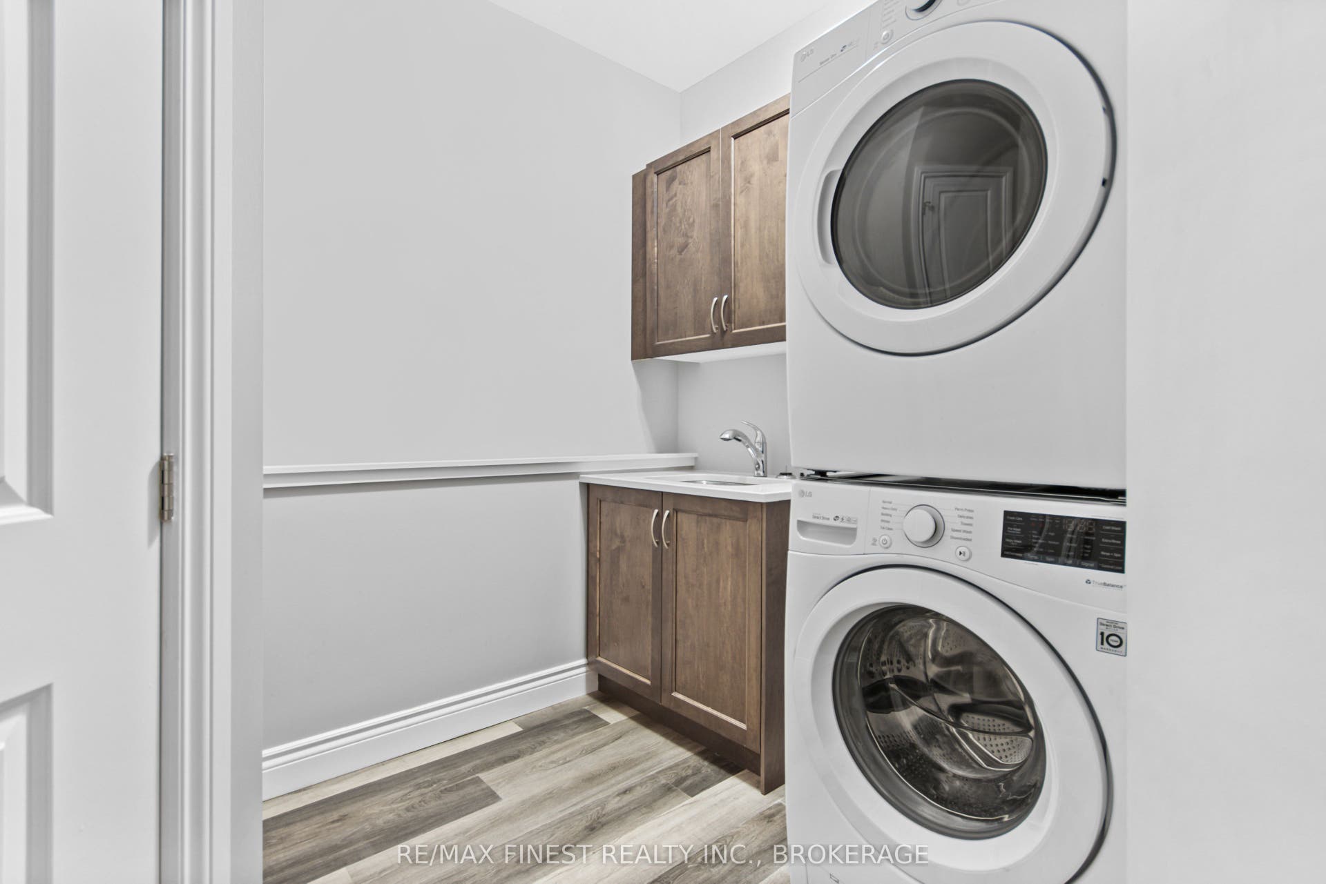 67-69 Gardiner Street, Kingston, Frontenac ON K7M 1A7