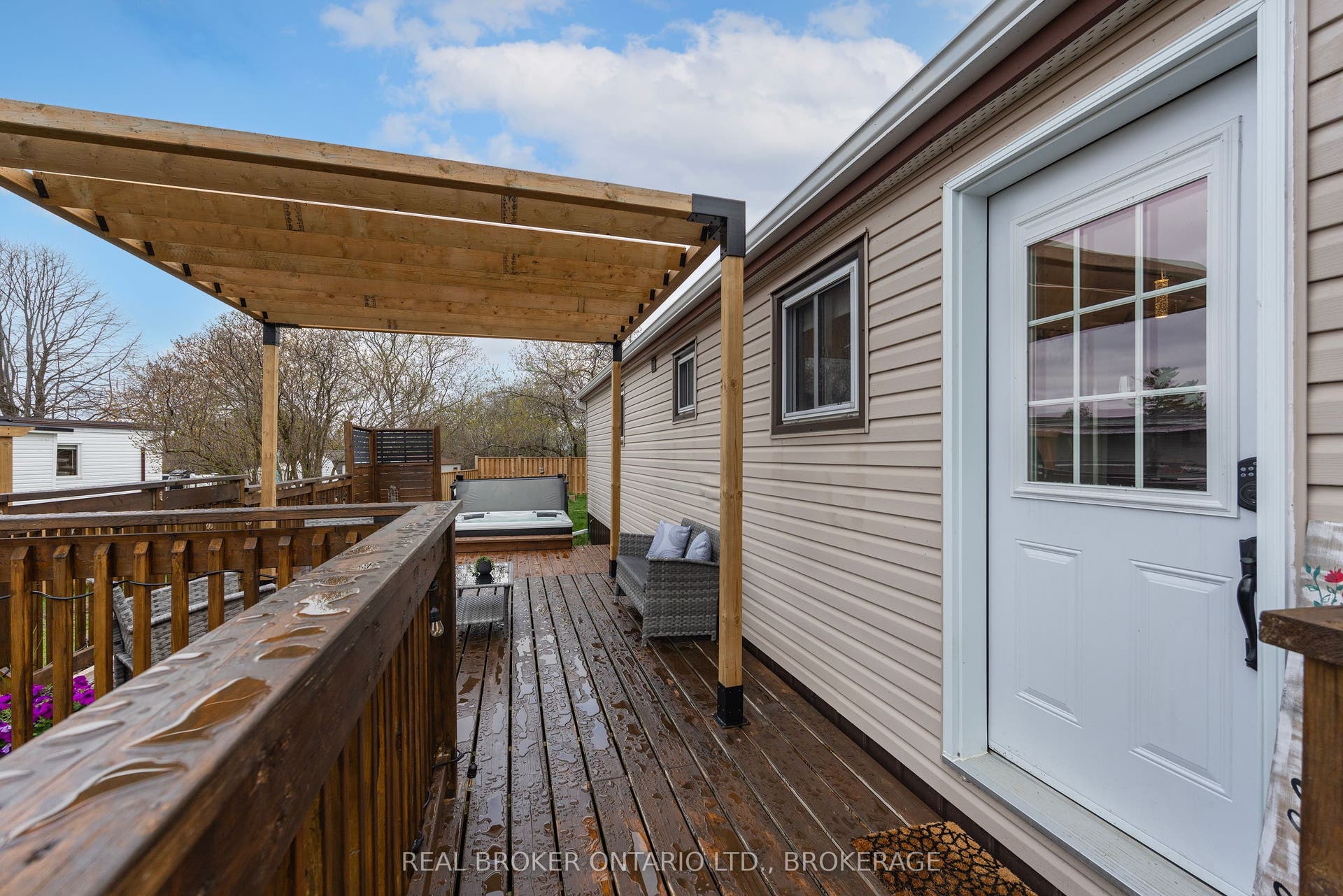 11 HERMES Drive, Kingston, Frontenac ON K7K 5T3 11 HERMES Drive, Kingston, Frontenac ON K7K 5T3