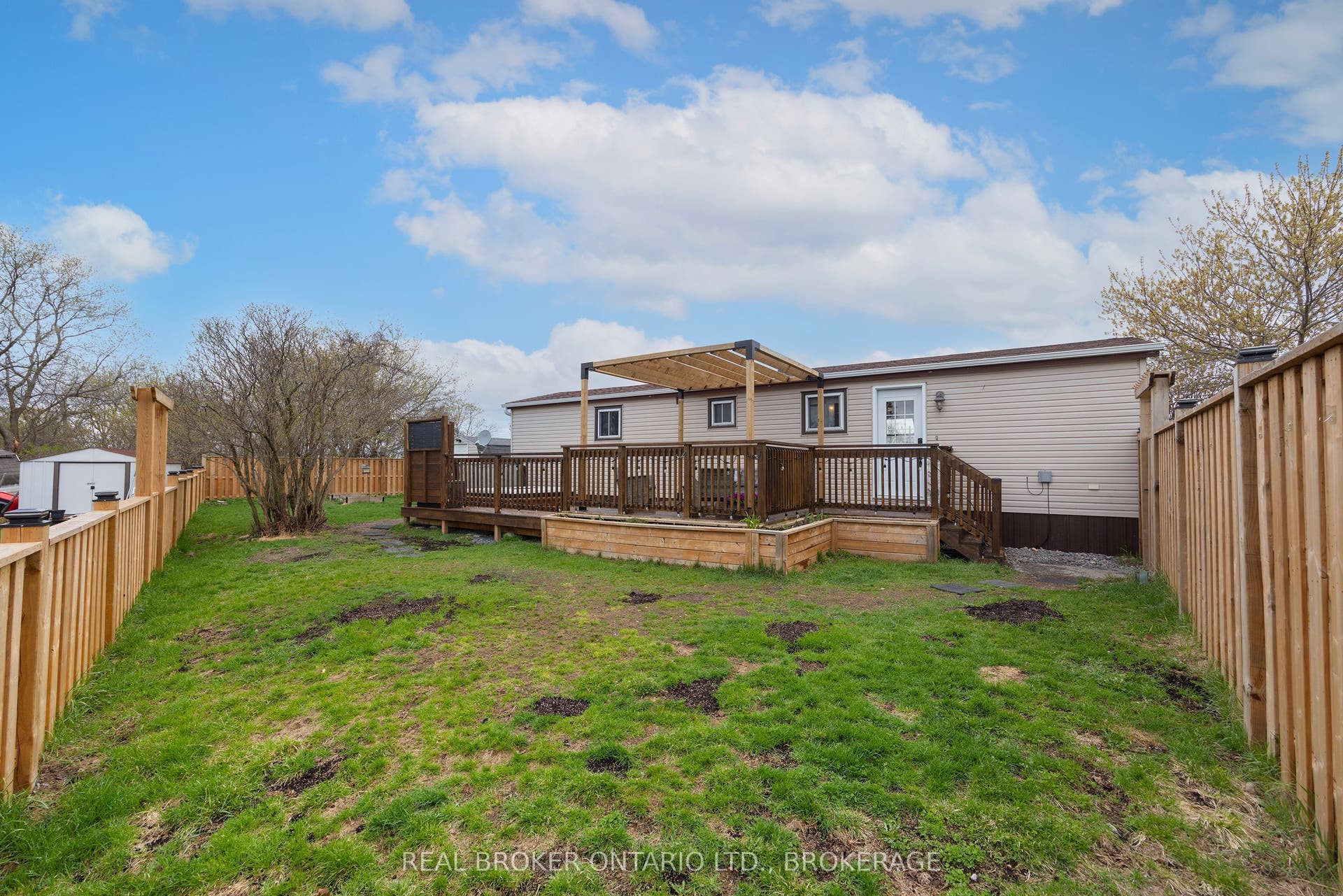 11 HERMES Drive, Kingston, Frontenac ON K7K 5T3 11 HERMES Drive, Kingston, Frontenac ON K7K 5T3