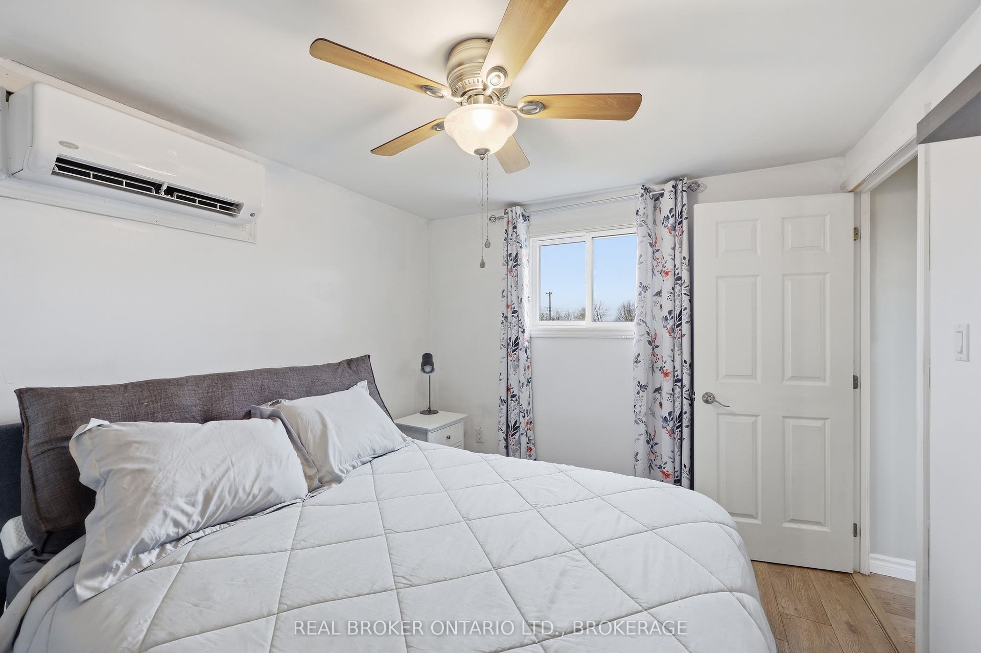 11 HERMES Drive, Kingston, Frontenac ON K7K 5T3 11 HERMES Drive, Kingston, Frontenac ON K7K 5T3