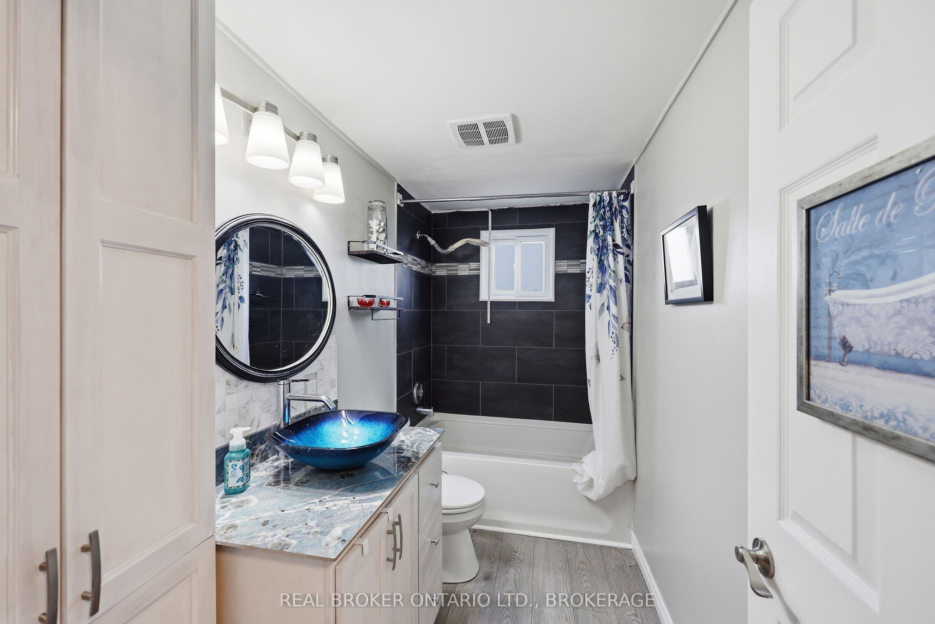 11 HERMES Drive, Kingston, Frontenac ON K7K 5T3 11 HERMES Drive, Kingston, Frontenac ON K7K 5T3