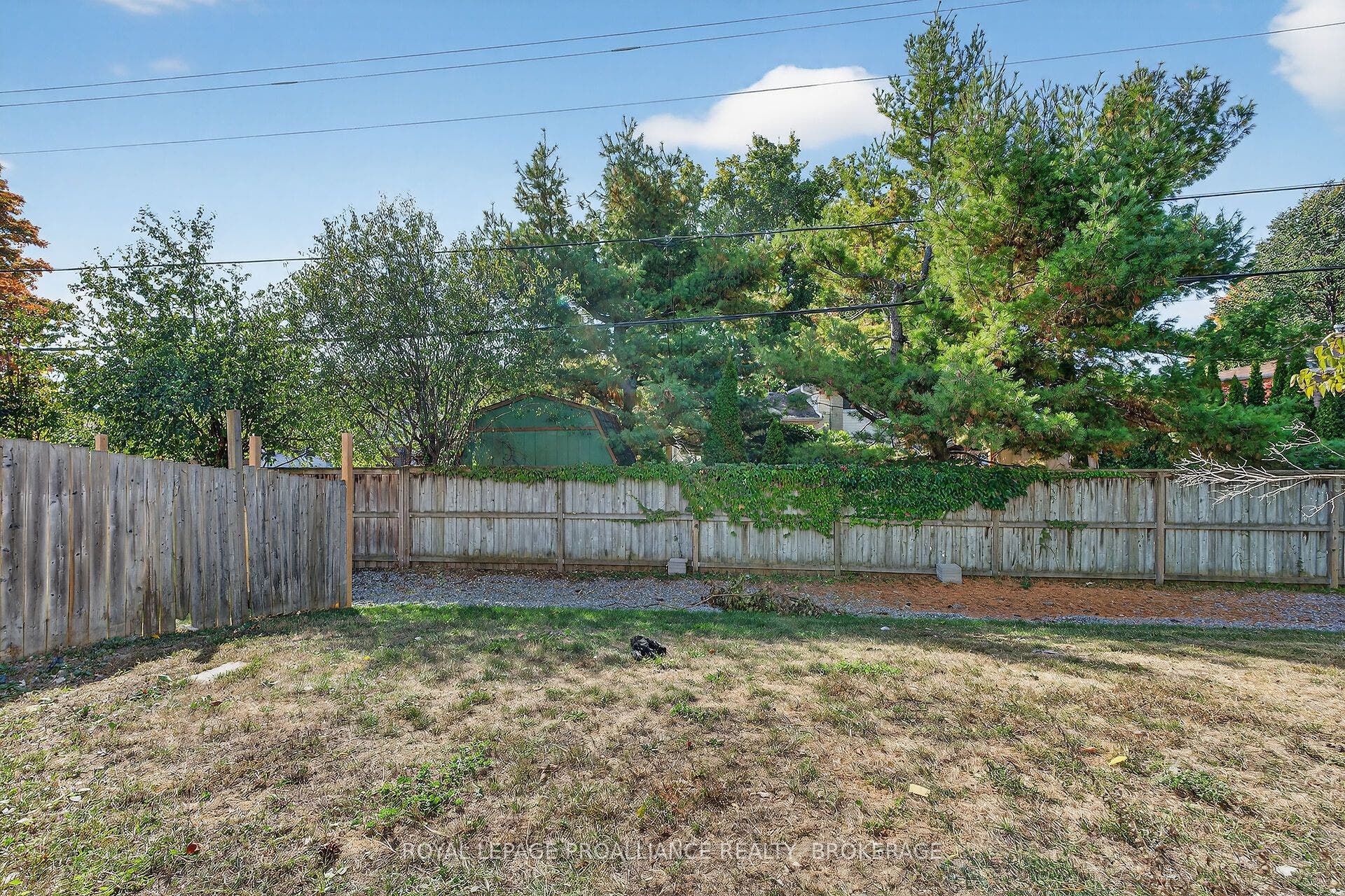 957 Oakview Avenue, Kingston, Frontenac ON K7M 6W9 957 Oakview Avenue, Kingston, Frontenac ON K7M 6W9