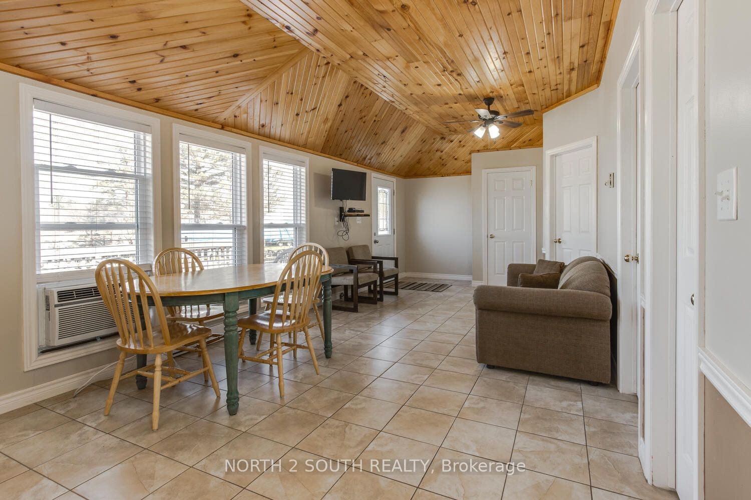 14-42 Bluewater Road, Georgian Bay, Muskoka ON P0E 1E0