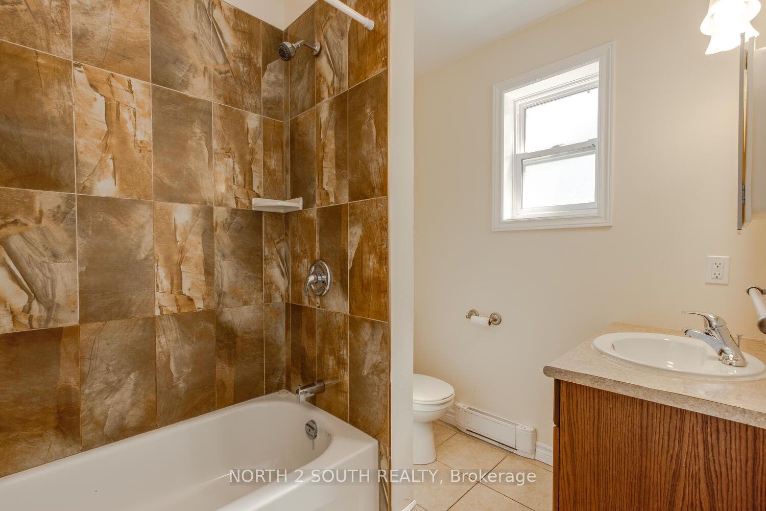 14-42 Bluewater Road, Georgian Bay, Muskoka ON P0E 1E0