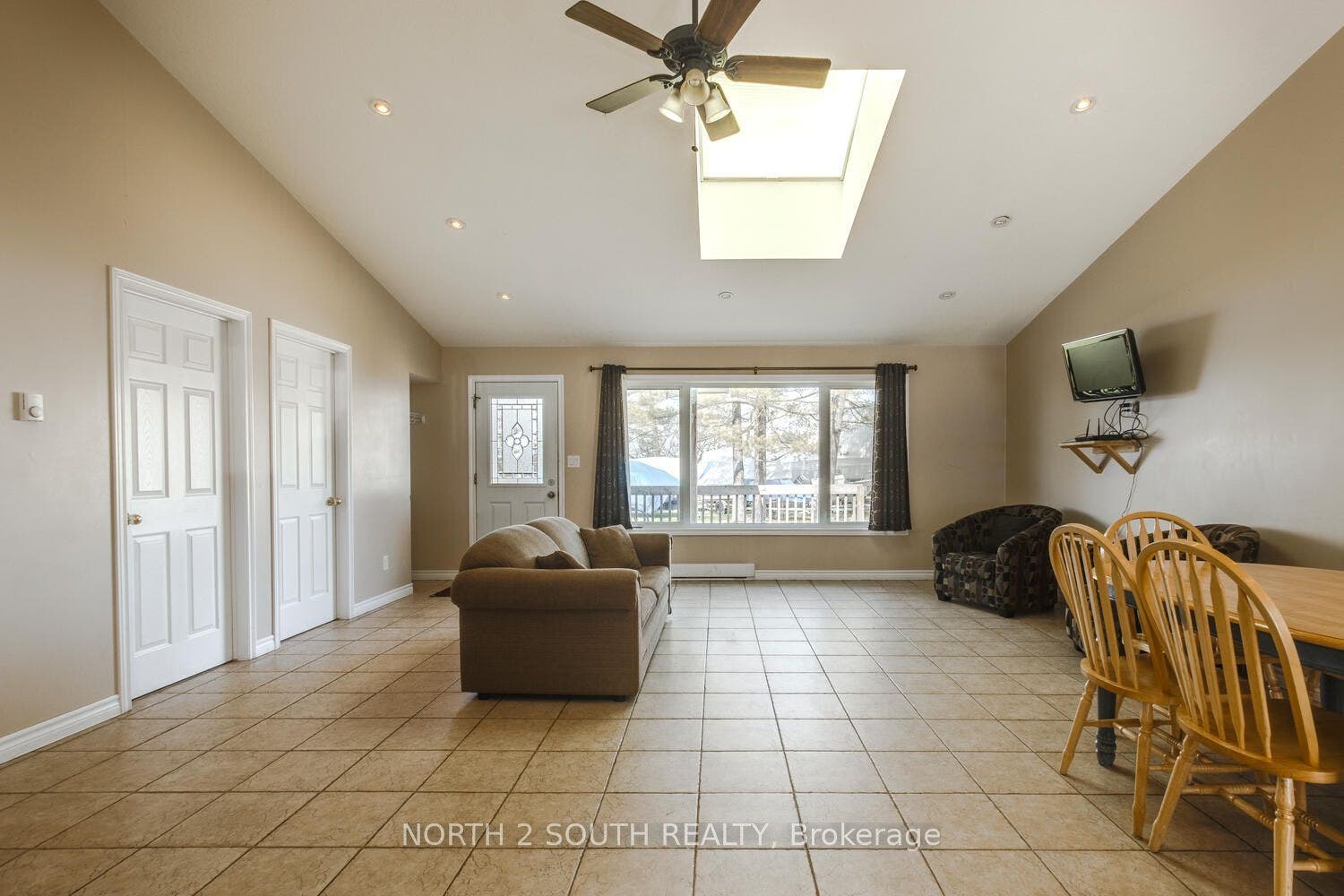 14-42 Bluewater Road, Georgian Bay, Muskoka ON P0E 1E0
