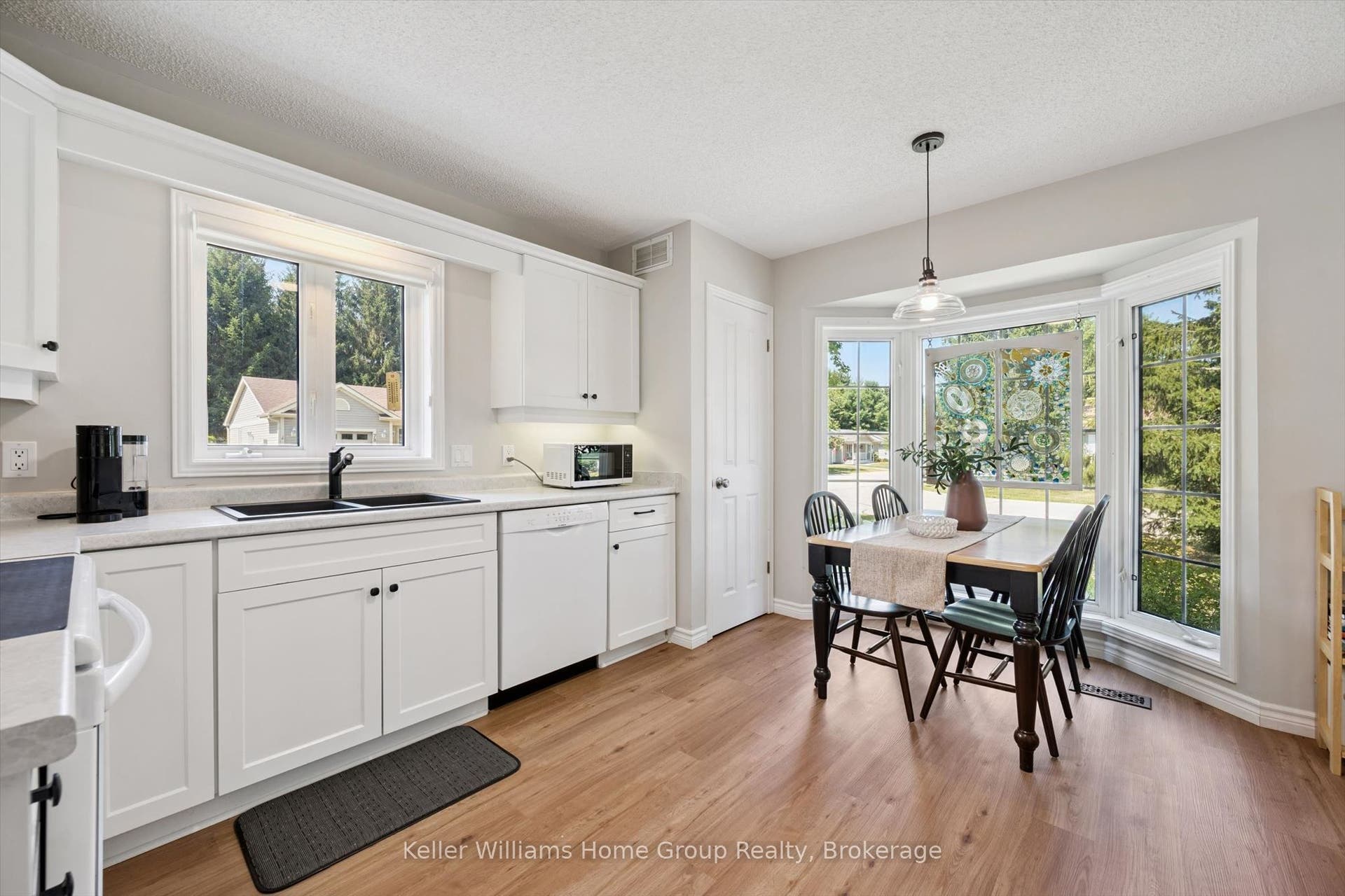 136 Bristlecone Crescent, Centre Wellington, Wellington ON N0B 1J0 136 Bristlecone Crescent, Centre Wellington, Wellington ON N0B 1J0