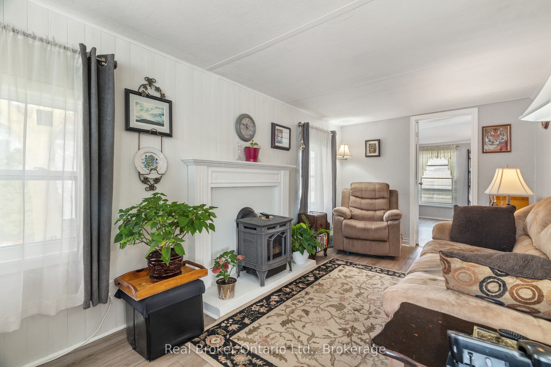 524 POPLAR Place, Centre Wellington, Wellington ON N0B 1J0 524 POPLAR Place, Centre Wellington, Wellington ON N0B 1J0