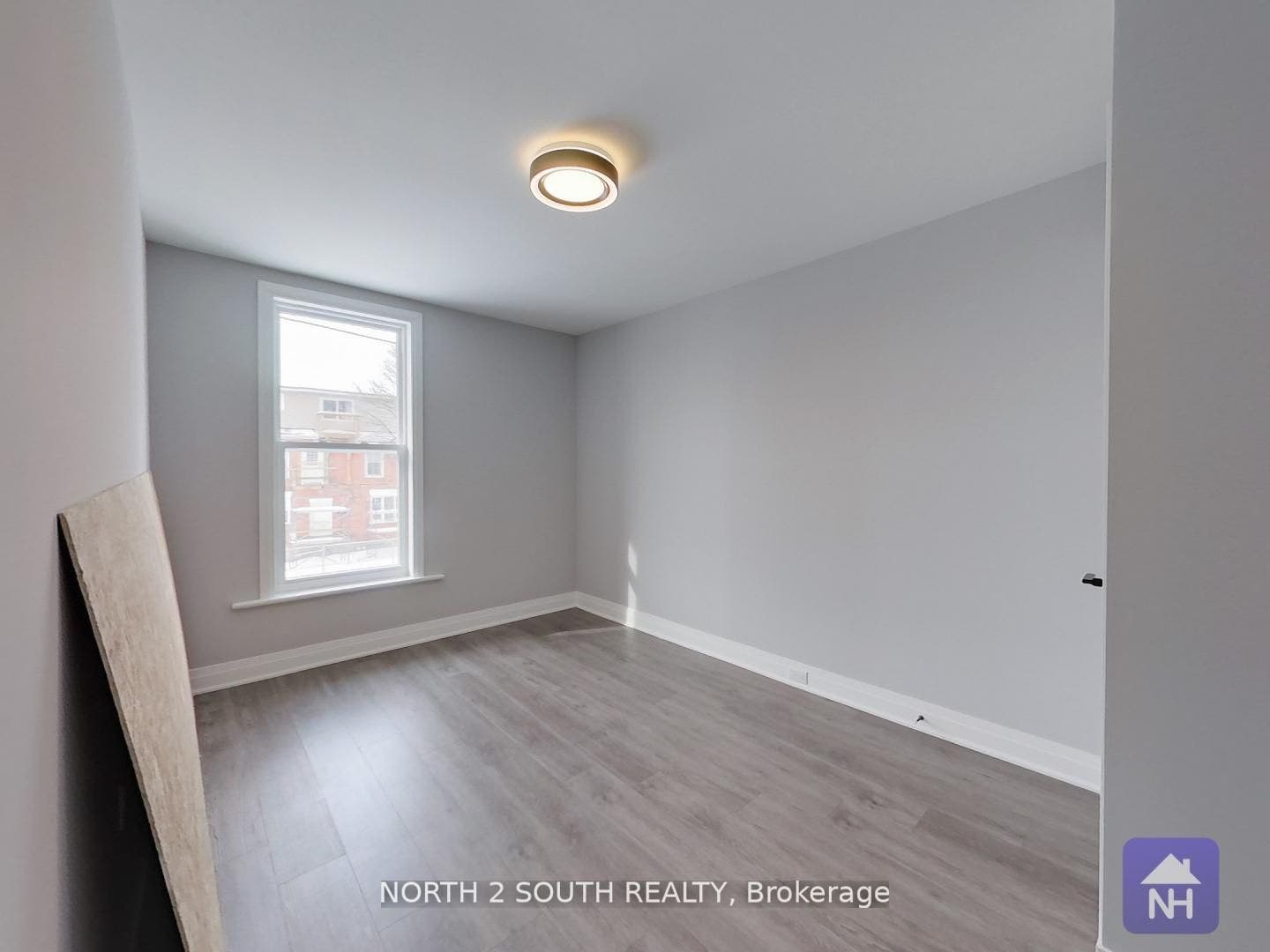 190 Stewart Street, Peterborough, Peterborough ON K9J 3M5
