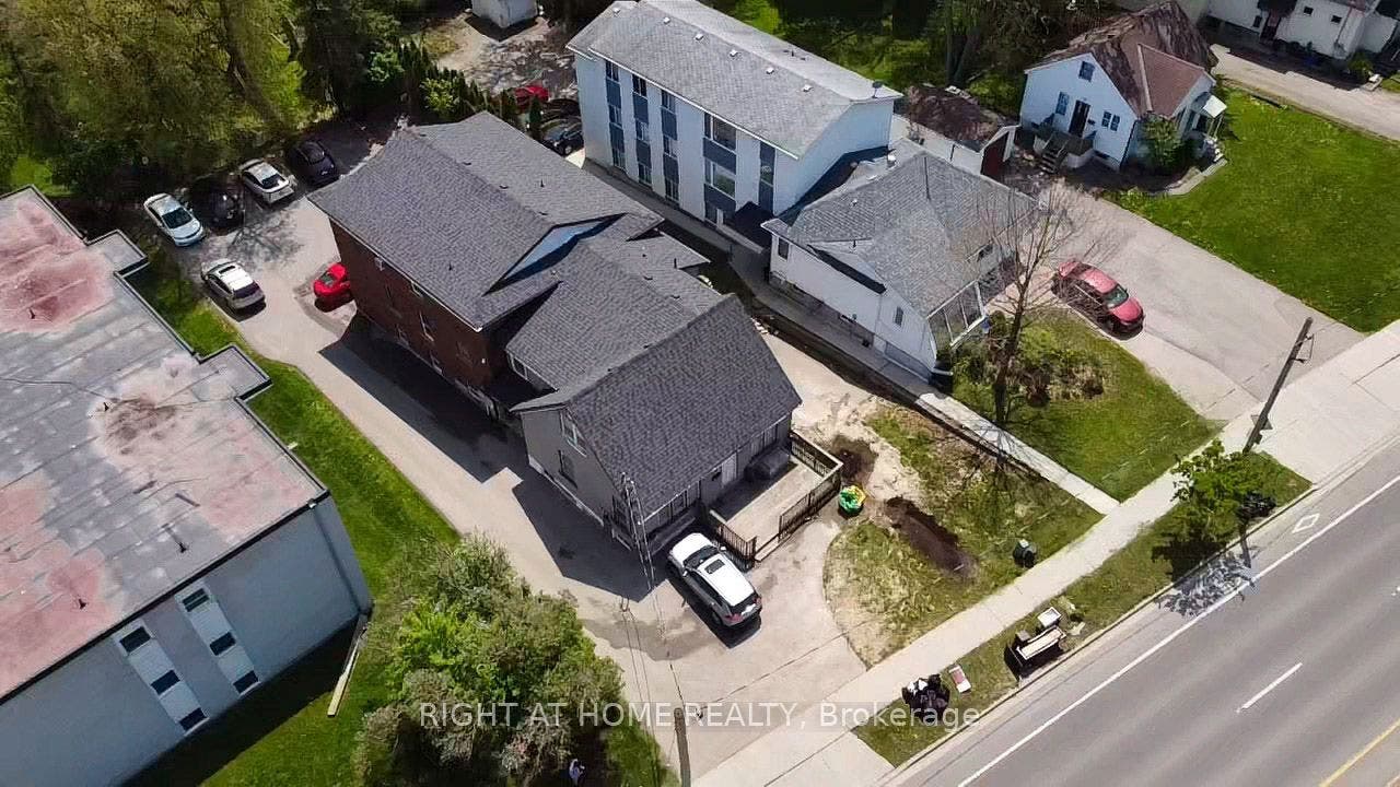 379 Erb Street W, Waterloo, Waterloo ON N2L 1W7 379 Erb Street W, Waterloo, Waterloo ON N2L 1W7