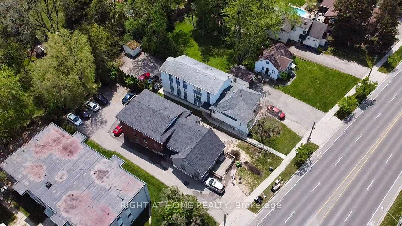 379 Erb Street W, Waterloo, Waterloo ON N2L 1W7 379 Erb Street W, Waterloo, Waterloo ON N2L 1W7