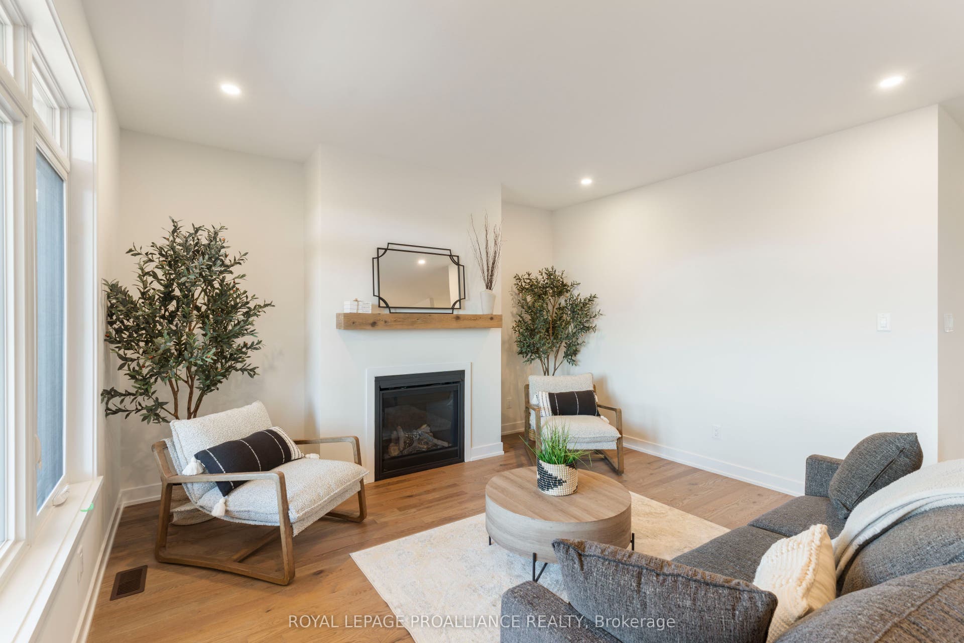 1086 Moore Street, Brockville, Leeds And Grenville ON K6V 0H2