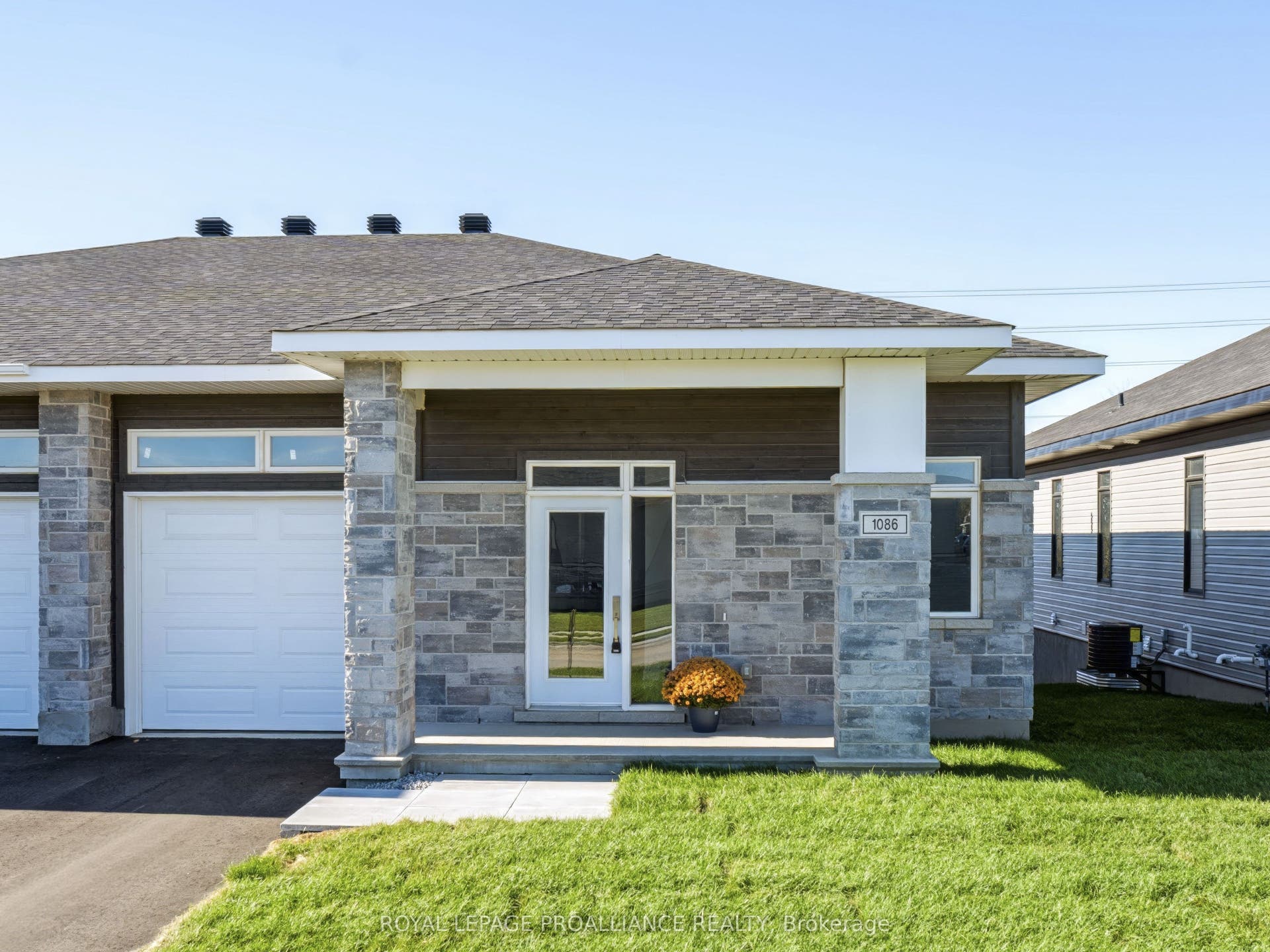 1086 Moore Street, Brockville, Leeds And Grenville ON K6V 0H2
