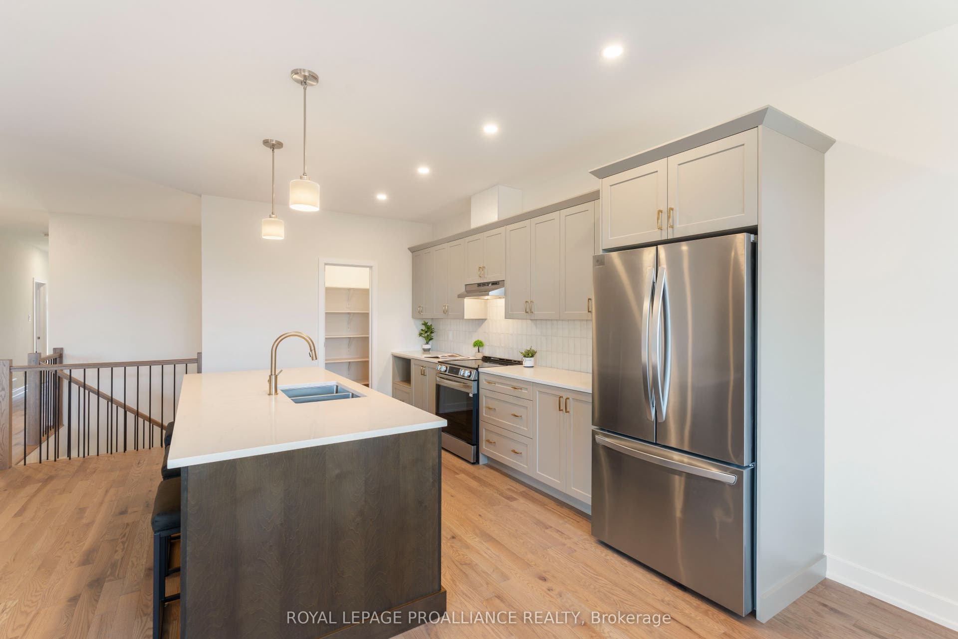 1086 Moore Street, Brockville, Leeds And Grenville ON K6V 0H2